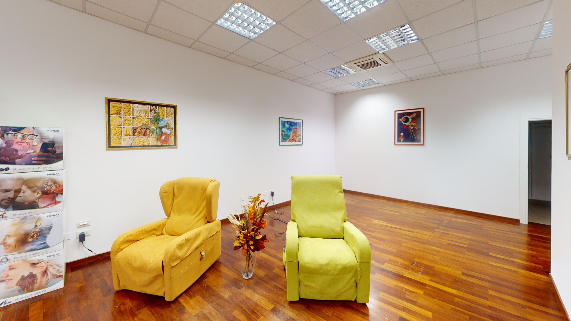 LOCALE-COMMERCIALE-AL-PIANO-TERRA-Photo-2