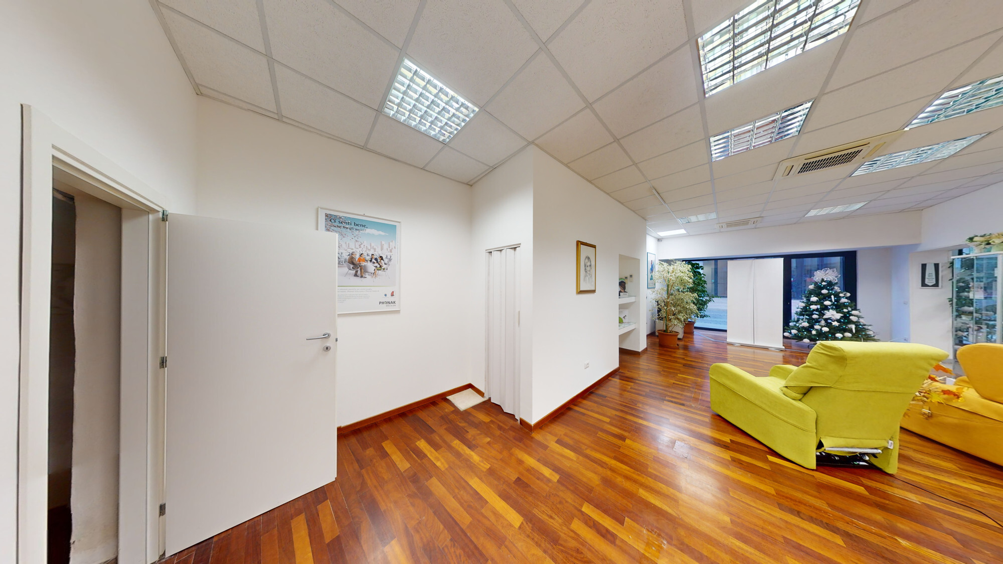 LOCALE-COMMERCIALE-AL-PIANO-TERRA-12012023_174045