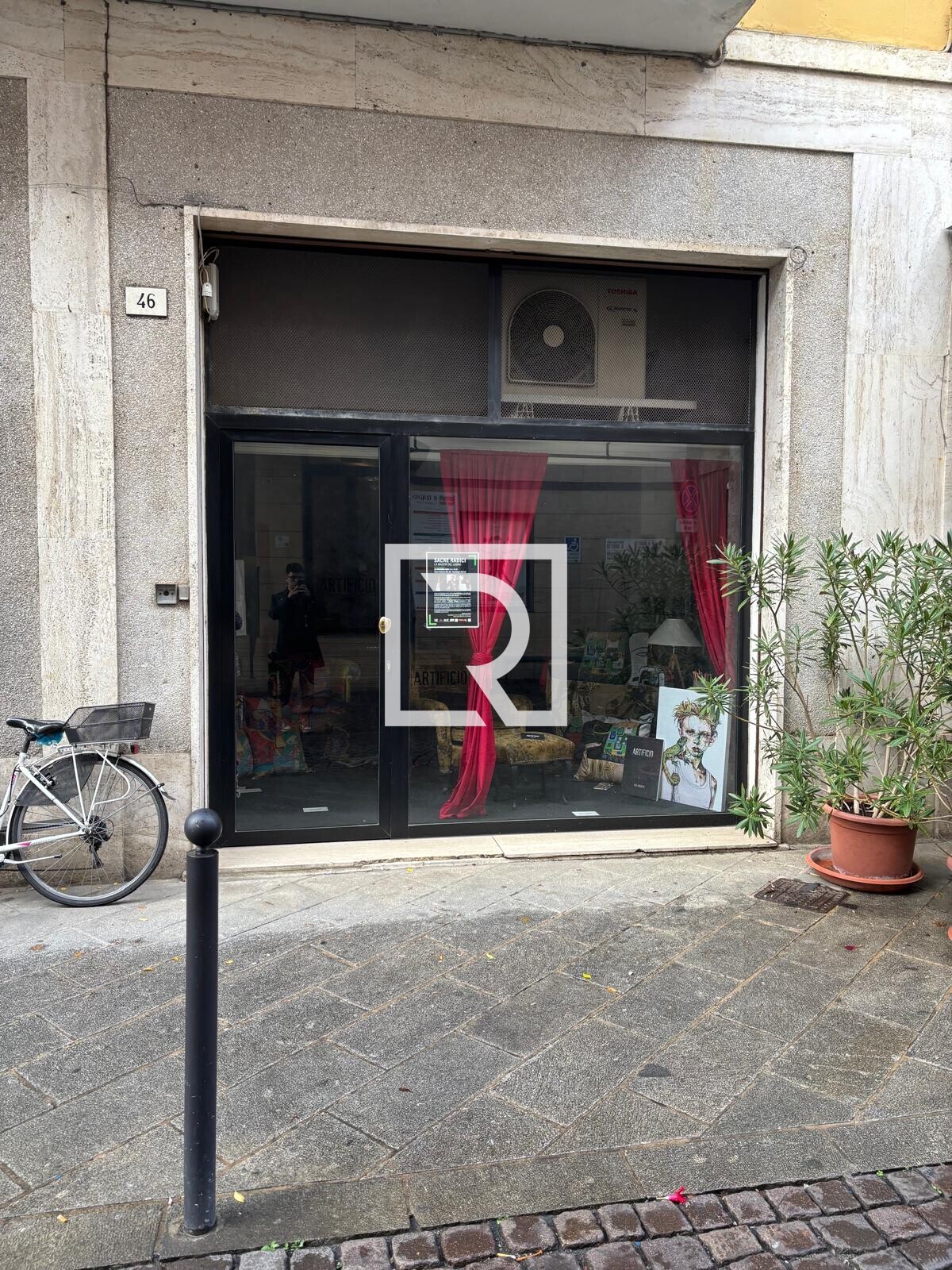 6c33d5a0-967a-4acf-b669-148d82e5c892