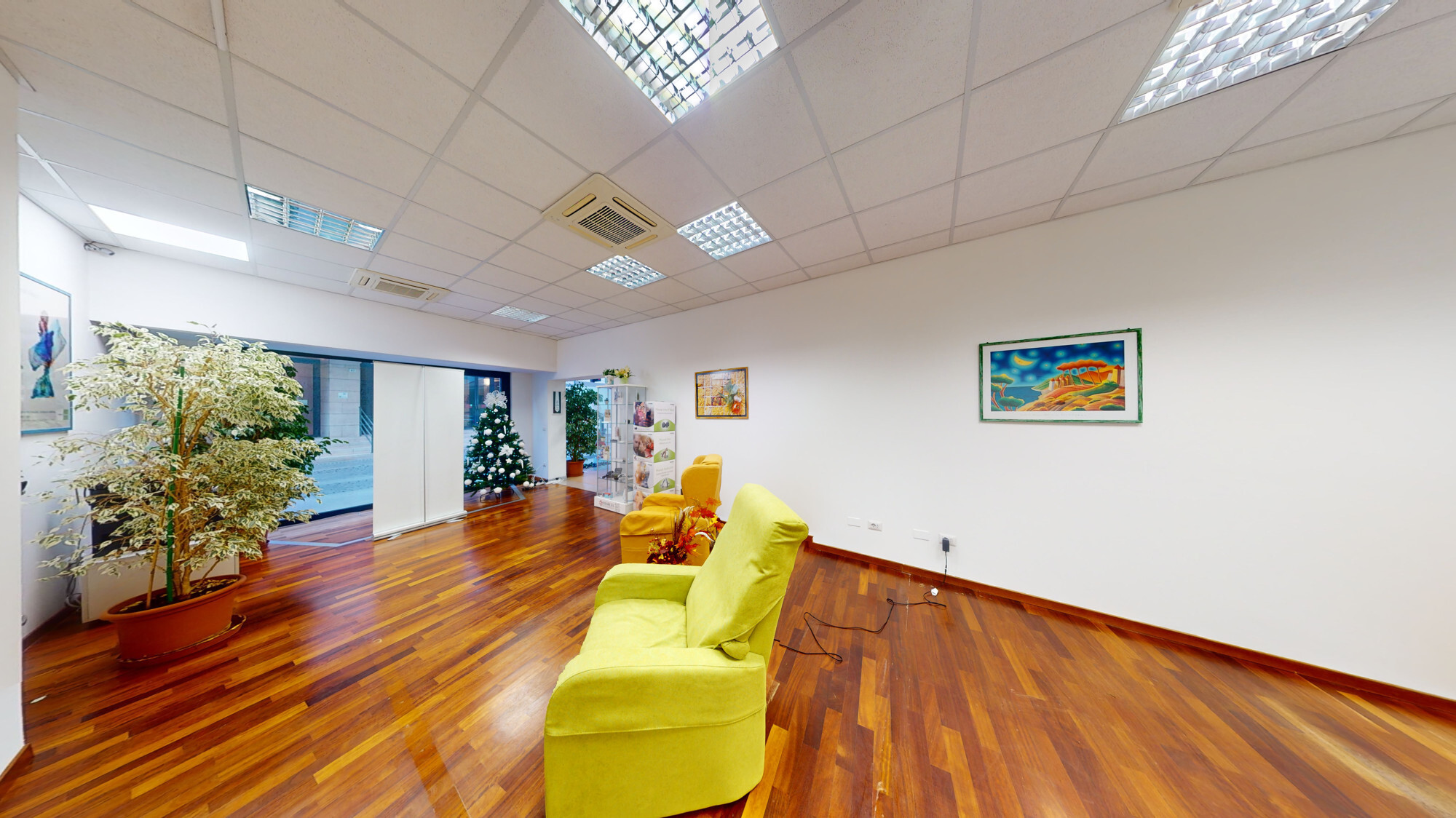 LOCALE-COMMERCIALE-AL-PIANO-TERRA-12012023_173828