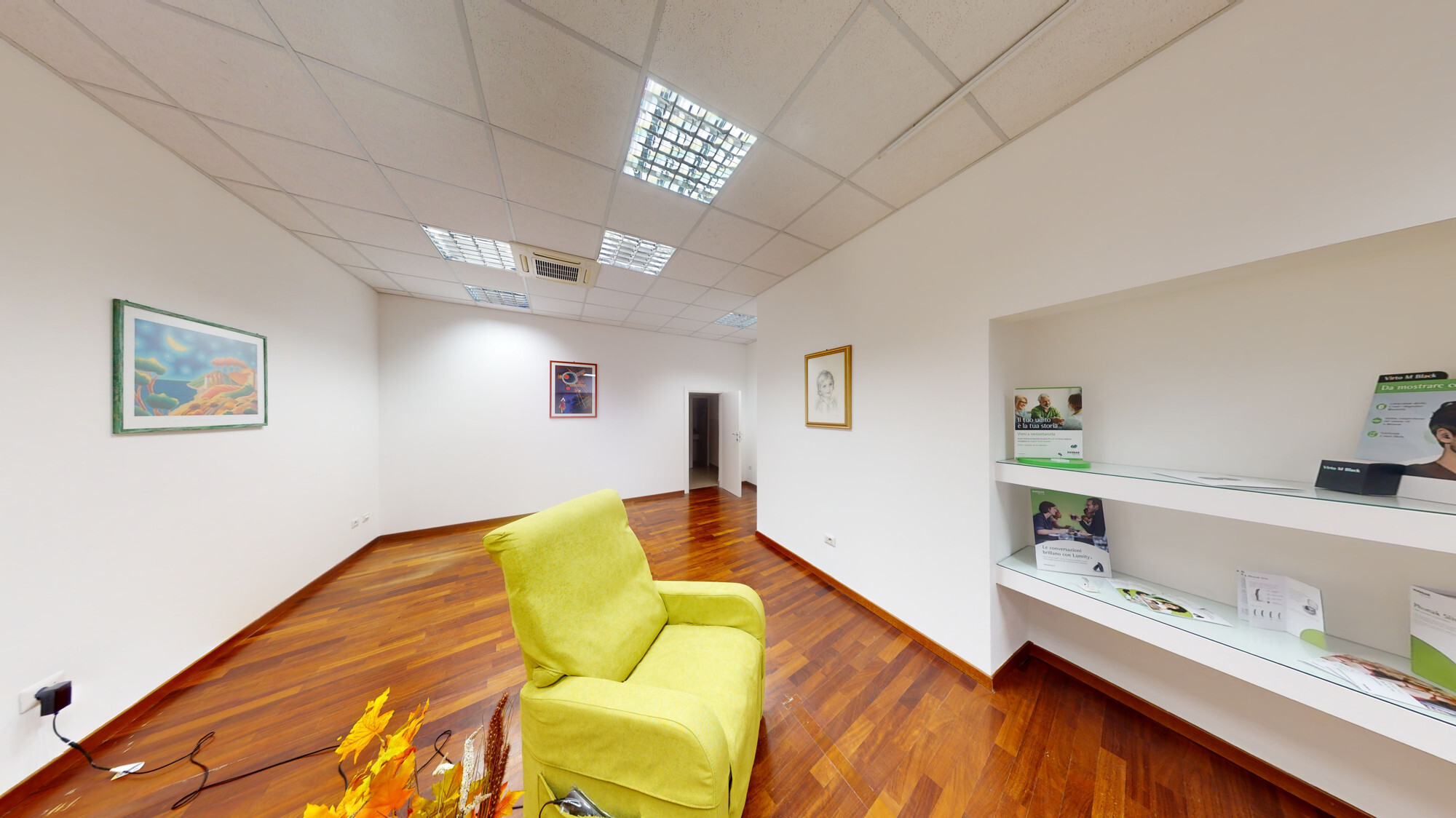 LOCALE-COMMERCIALE-AL-PIANO-TERRA-12012023_173730