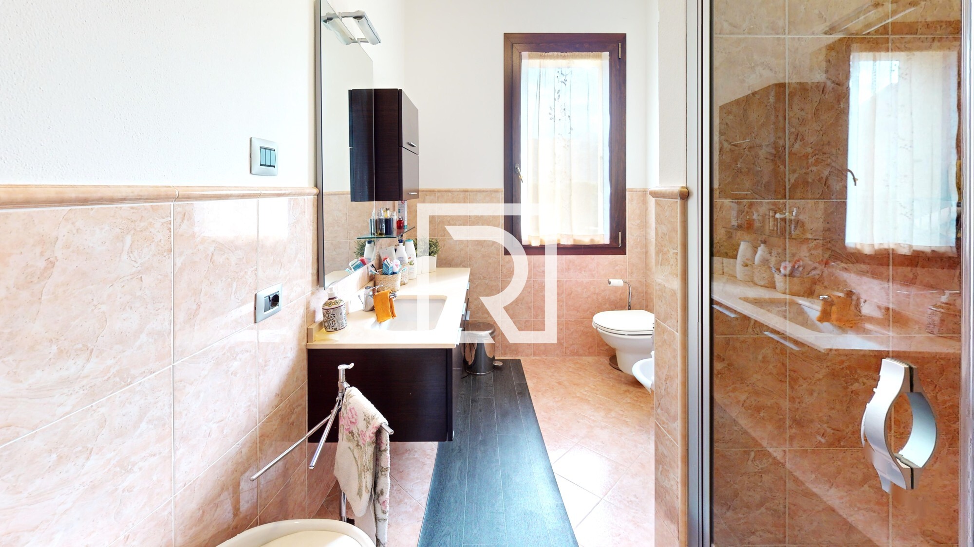 Villa-A-Monte-Castello-Bathroom