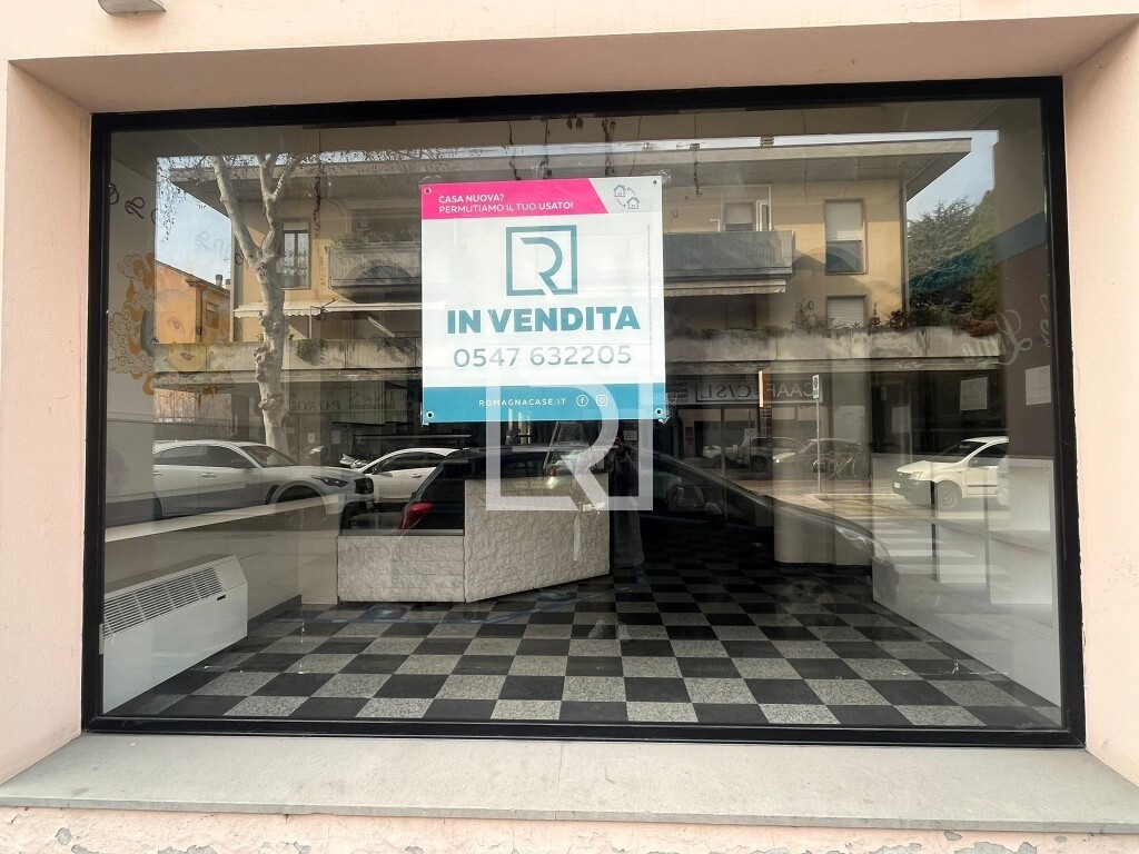 locale commerciale