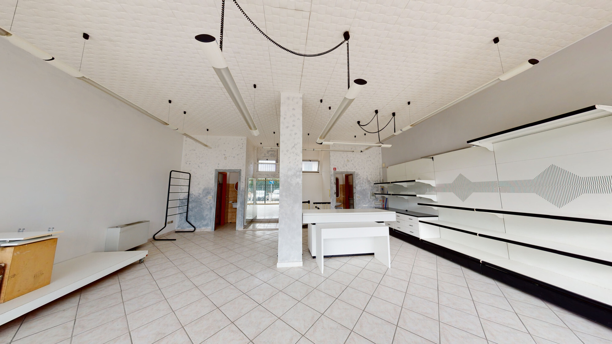 Negozio-Gualdo-02262022_123531