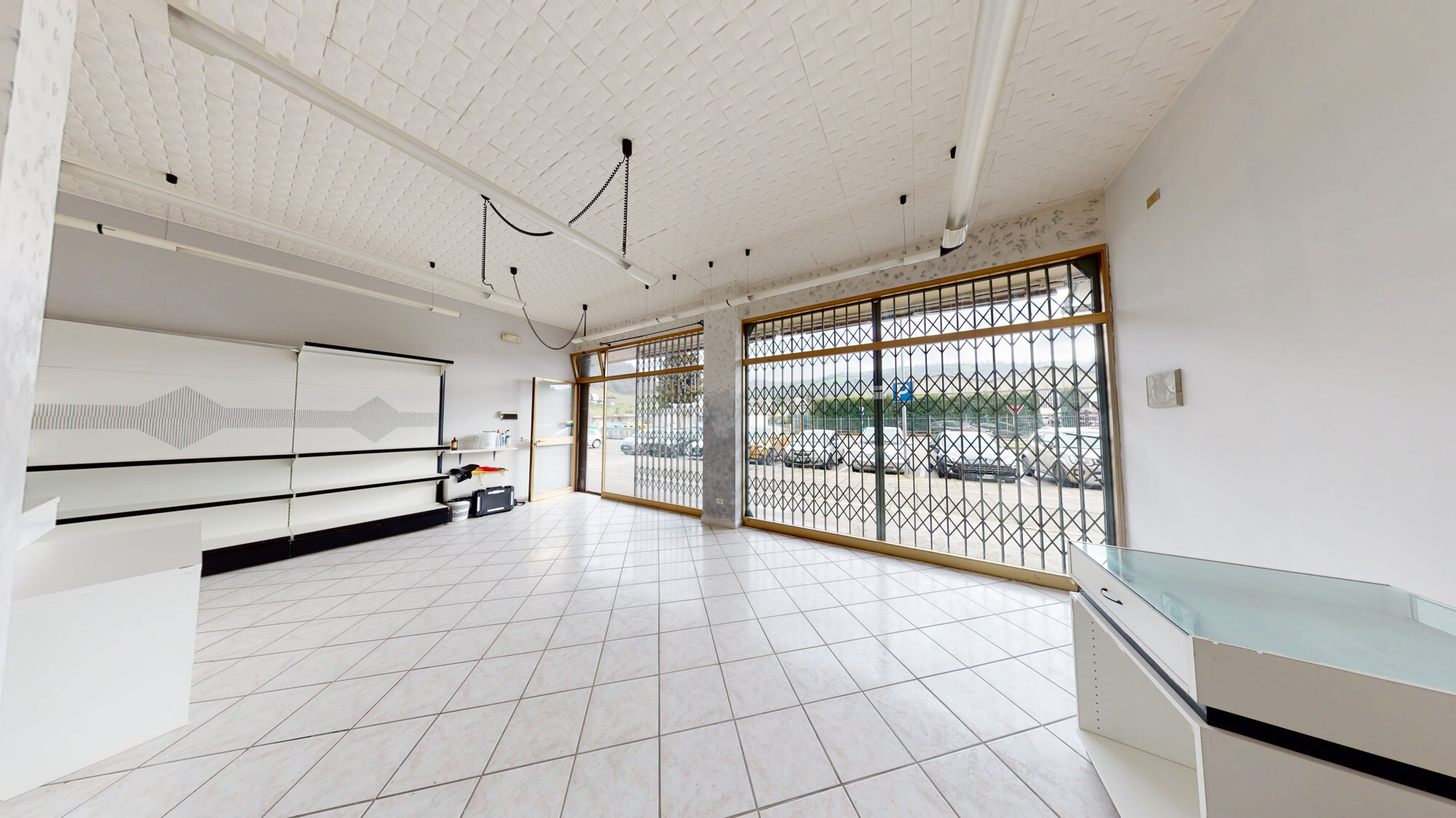 Negozio-Gualdo-02262022_123600