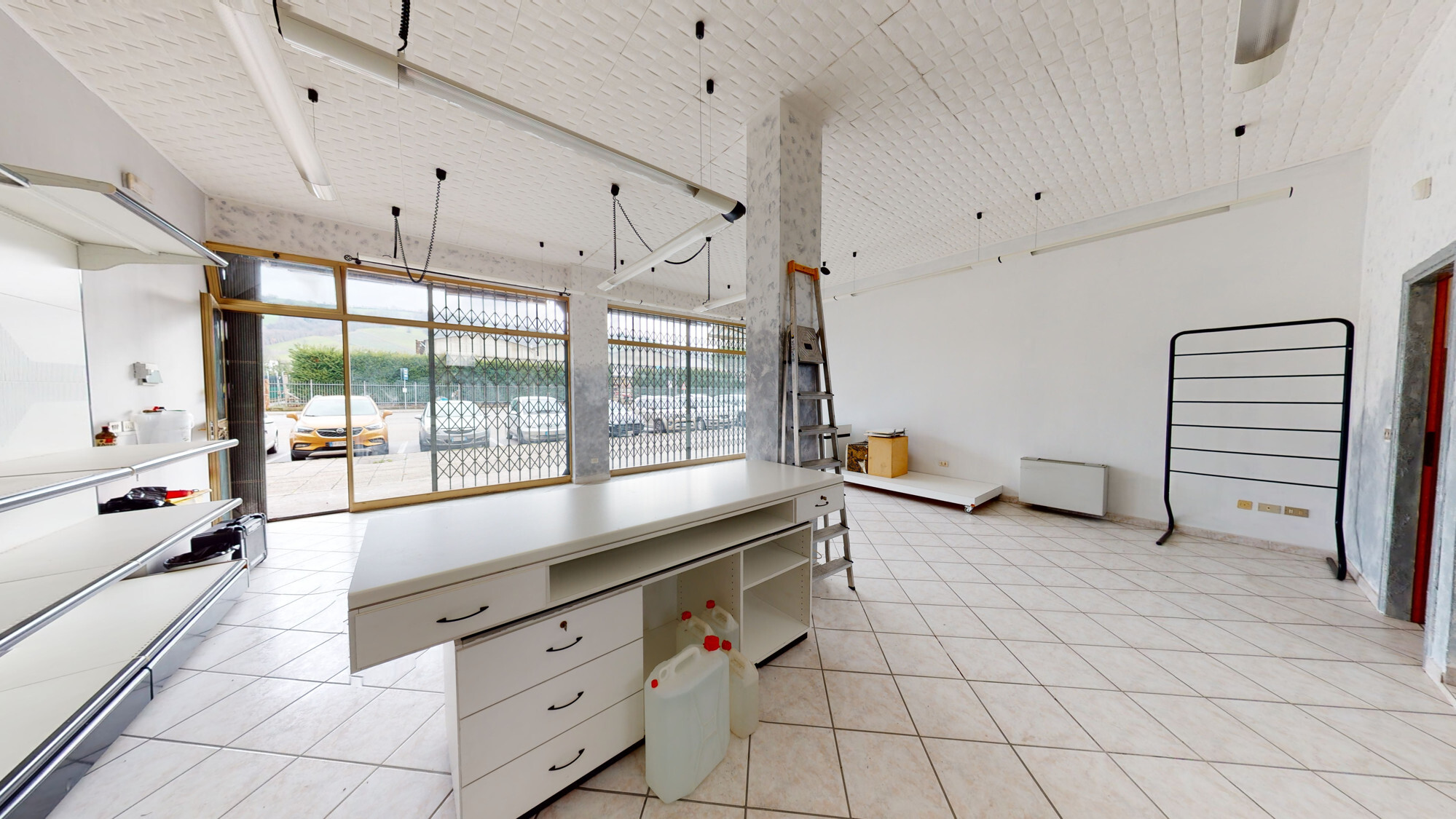 Negozio-Gualdo-02262022_123435