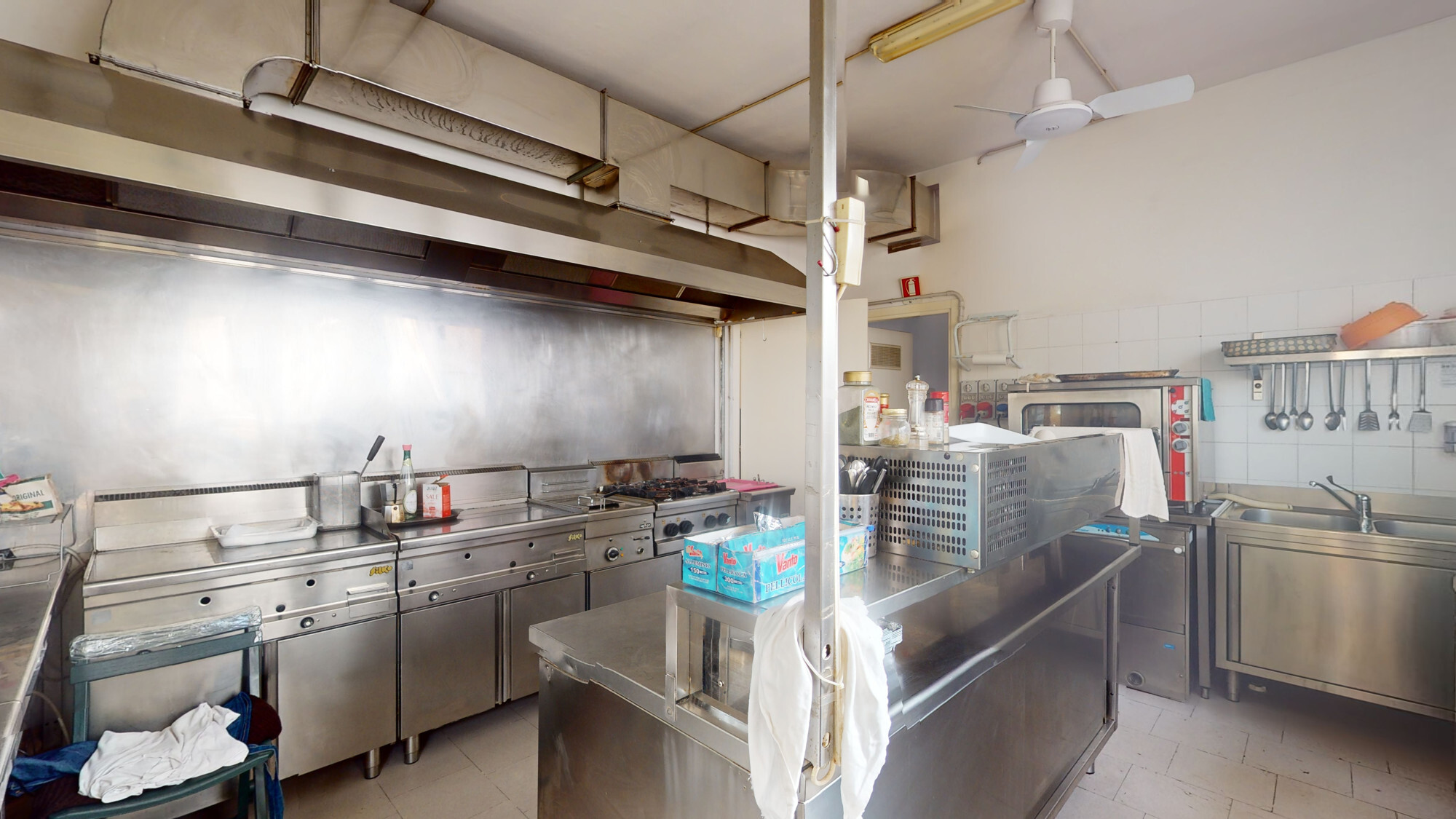 Attivita-Di-Ristorante-In-Vendita-Zona-2-Giugno-11152023_171633
