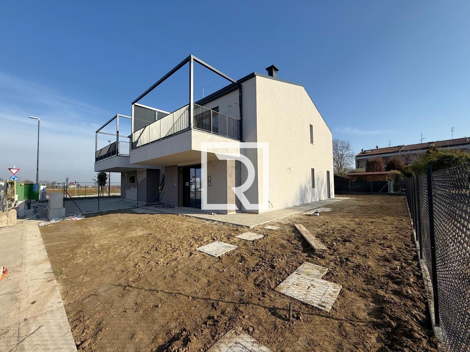 WhatsApp Image 2025-12-15 at 13.20.39 (1)