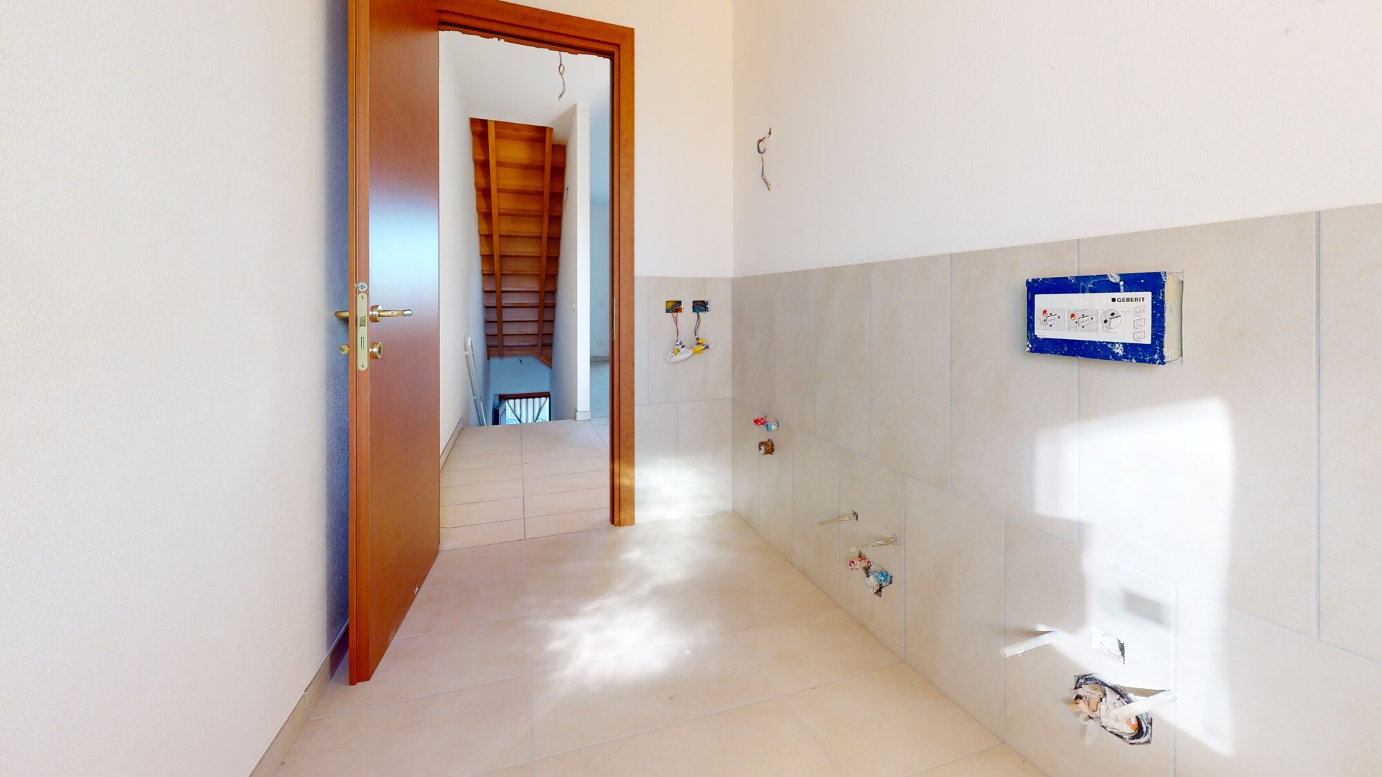 KosvRKMQ8C2-Bathroom