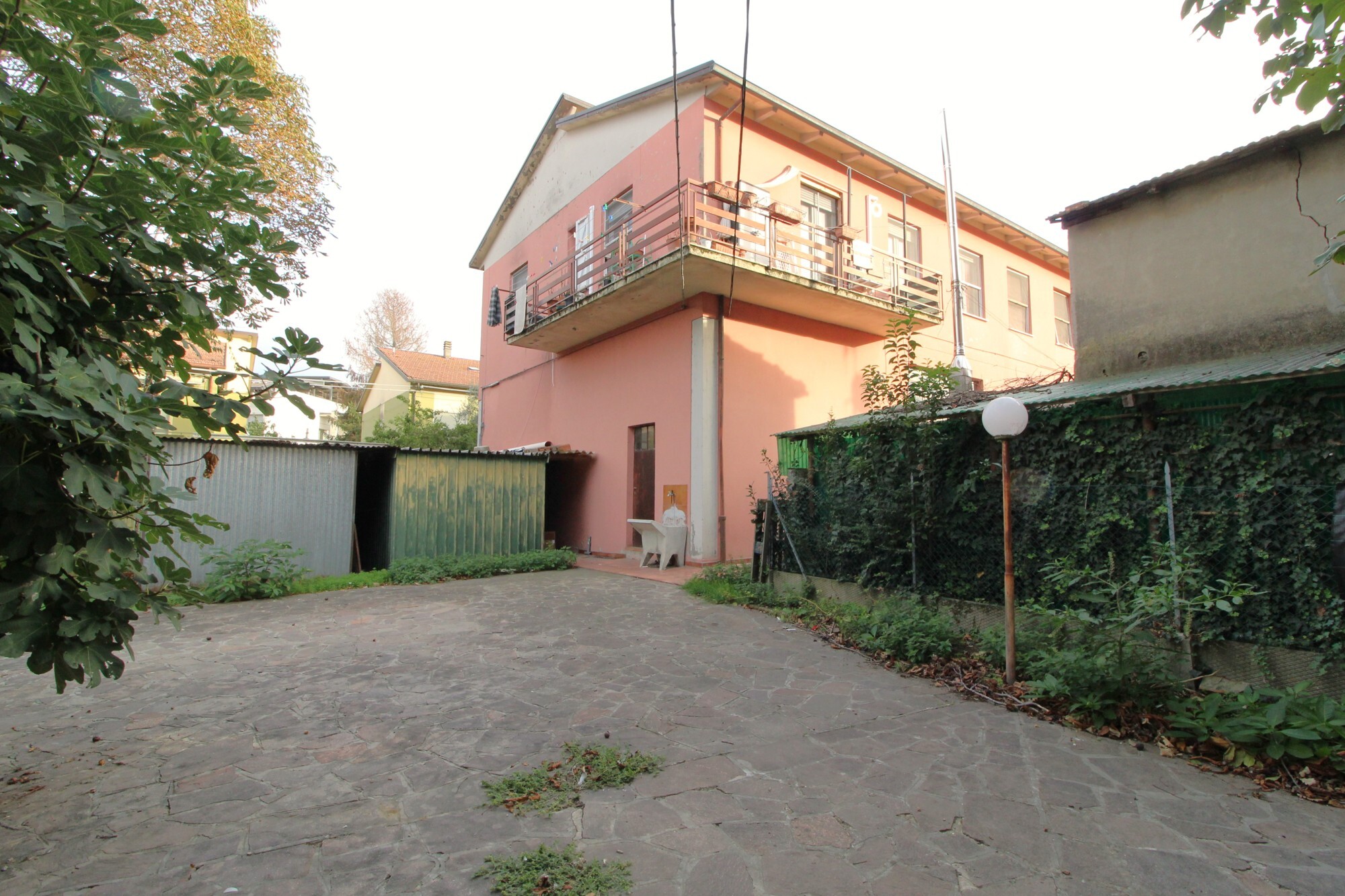 esterno