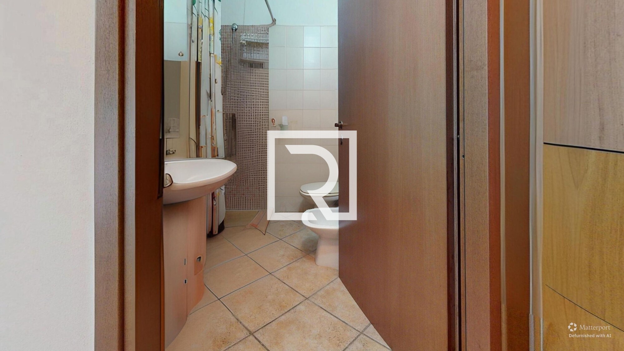 Bilo-Reda-Bathroom-Defurnished