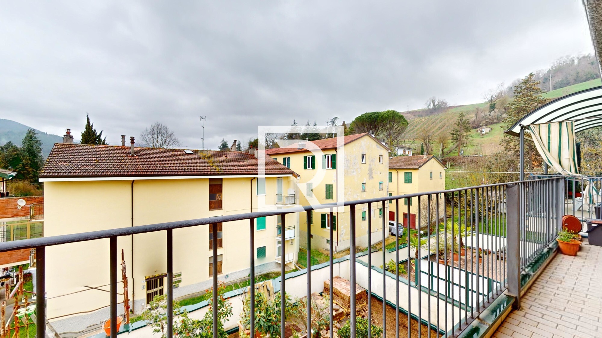 ROCCA-SAN-CASCIANO-TRILOCALE-PRONTO-CON-GARAGE-01152025_120409