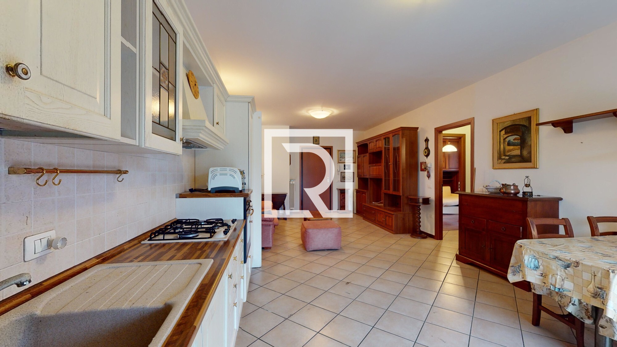 ROCCA-SAN-CASCIANO-TRILOCALE-PRONTO-CON-GARAGE-01152025_120300