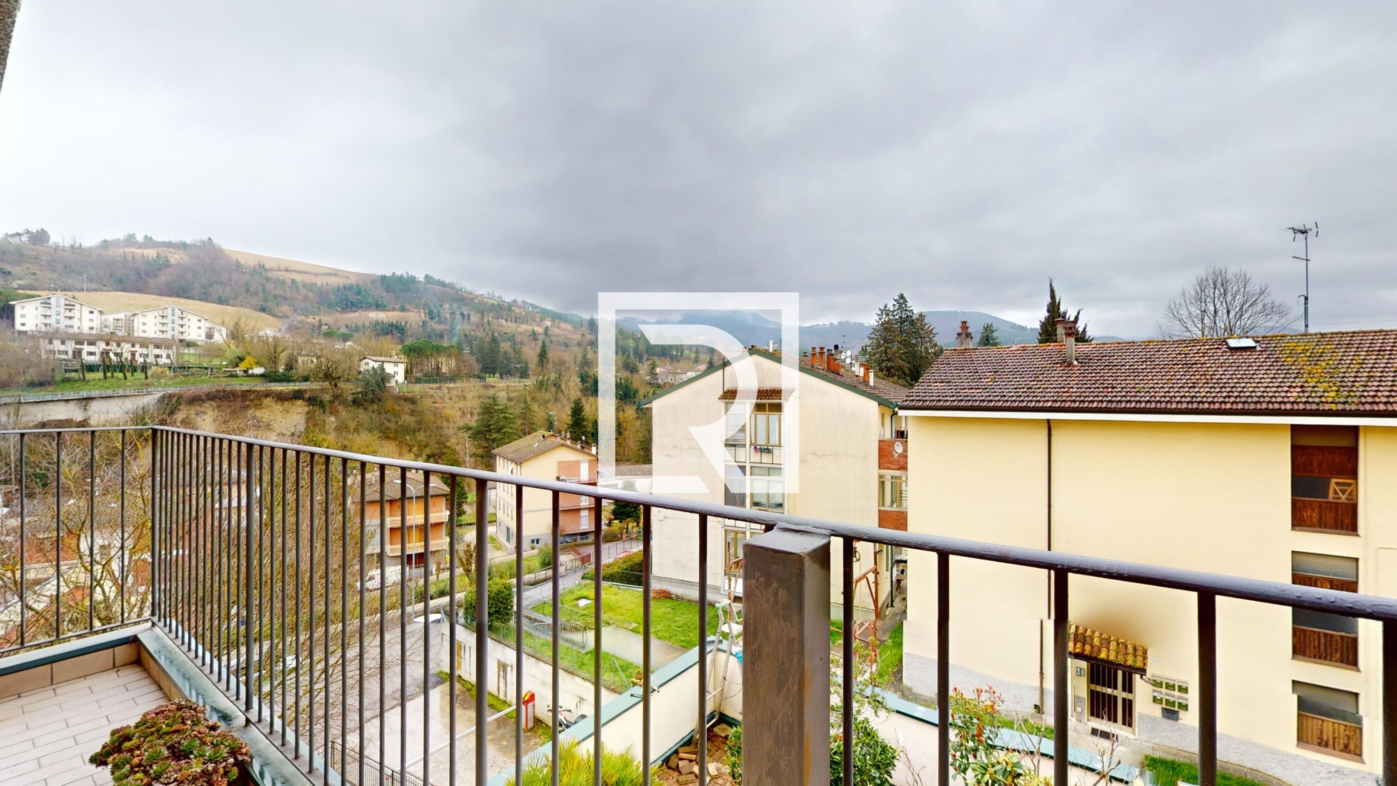 ROCCA-SAN-CASCIANO-TRILOCALE-PRONTO-CON-GARAGE-01152025_120348