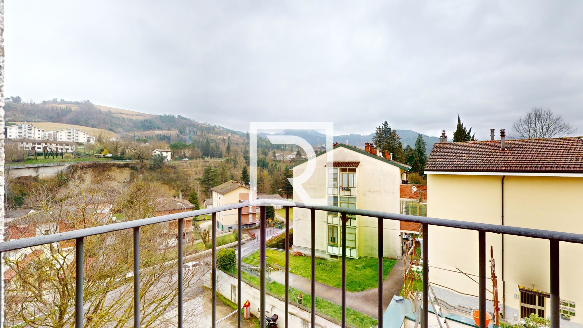 ROCCA-SAN-CASCIANO-TRILOCALE-PRONTO-CON-GARAGE-01152025_120400