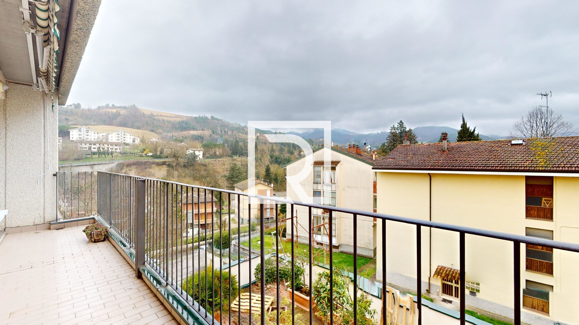 ROCCA-SAN-CASCIANO-TRILOCALE-PRONTO-CON-GARAGE-01152025_120332