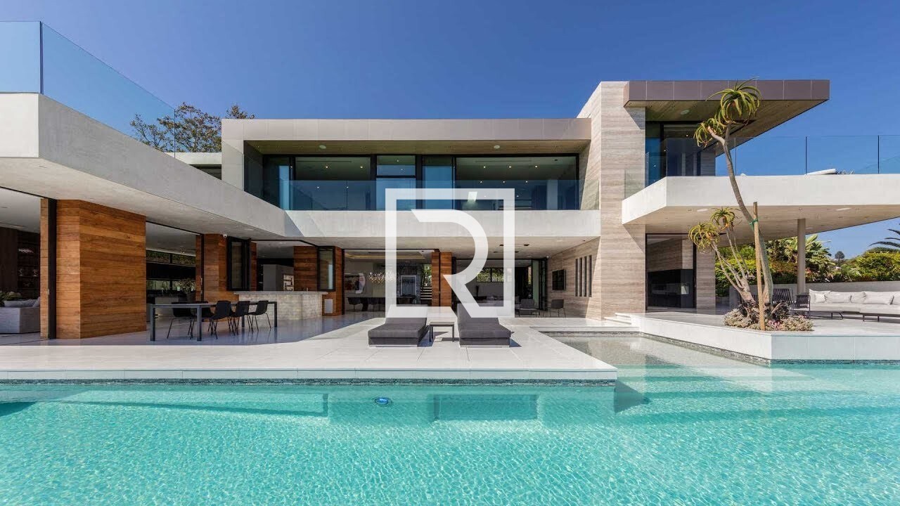 maxresdefaulluxury fronte