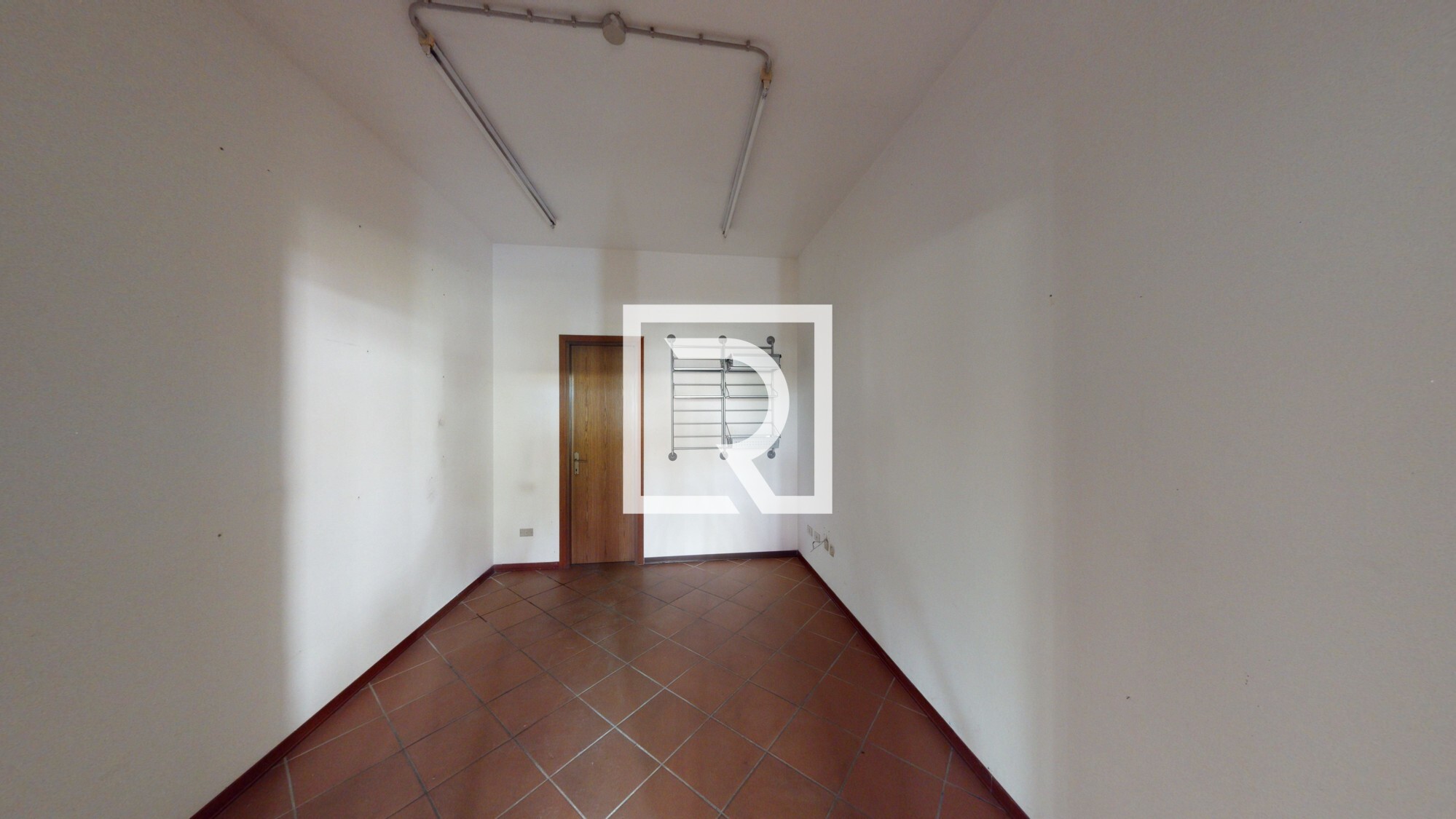 Locale-commerciale-su-viale-Marconi-04112024_182413
