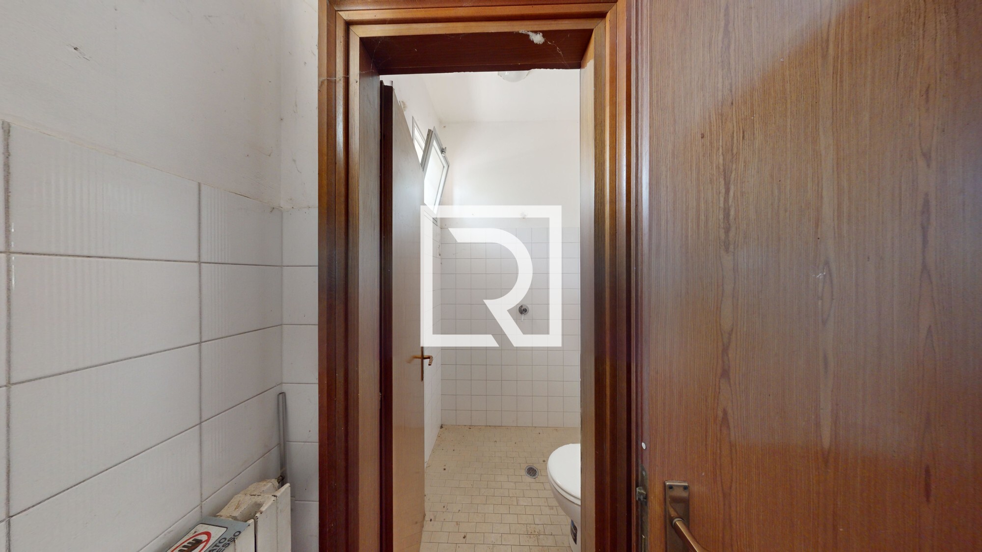 Locale-commerciale-su-viale-Marconi-04112024_183541