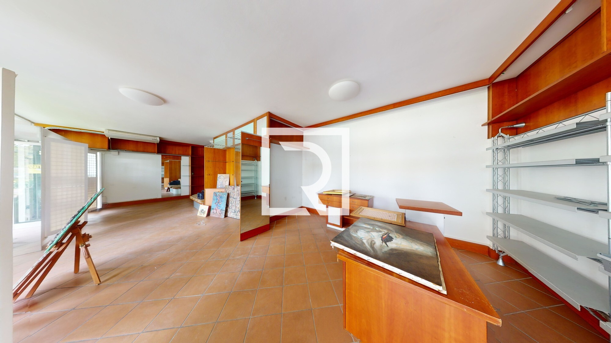 Locale-commerciale-su-viale-Marconi-04112024_183743