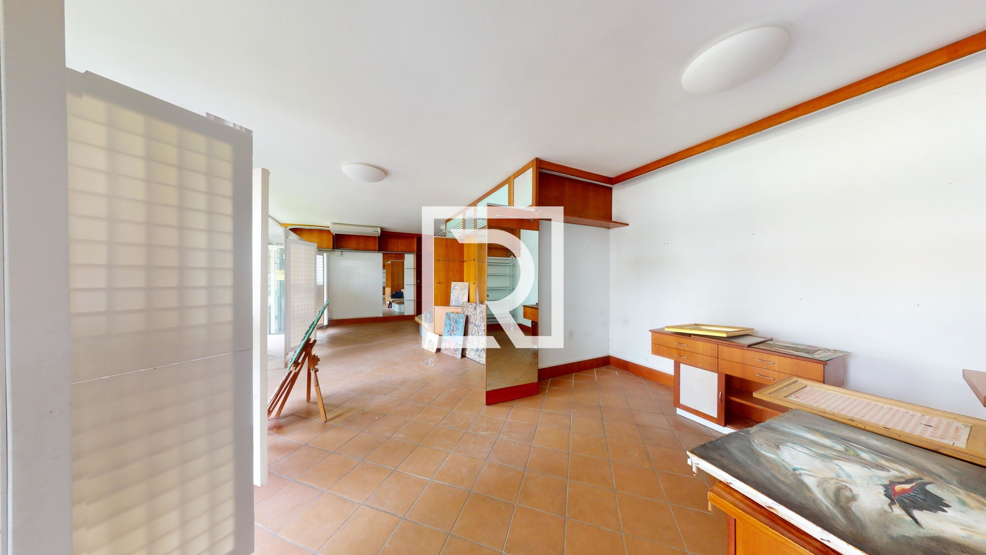 Locale-commerciale-su-viale-Marconi-04112024_184501
