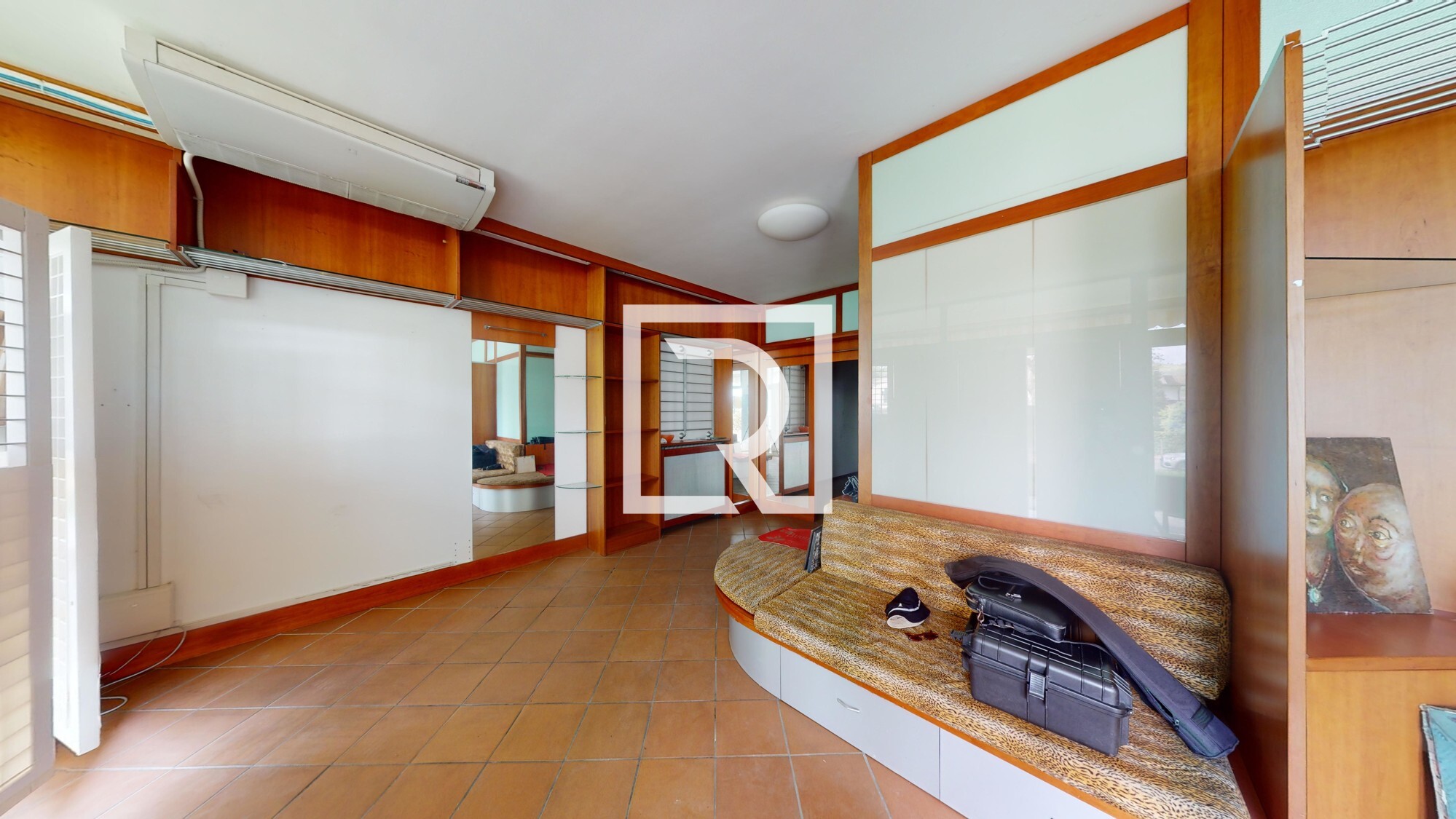 Locale-commerciale-su-viale-Marconi-04112024_184511