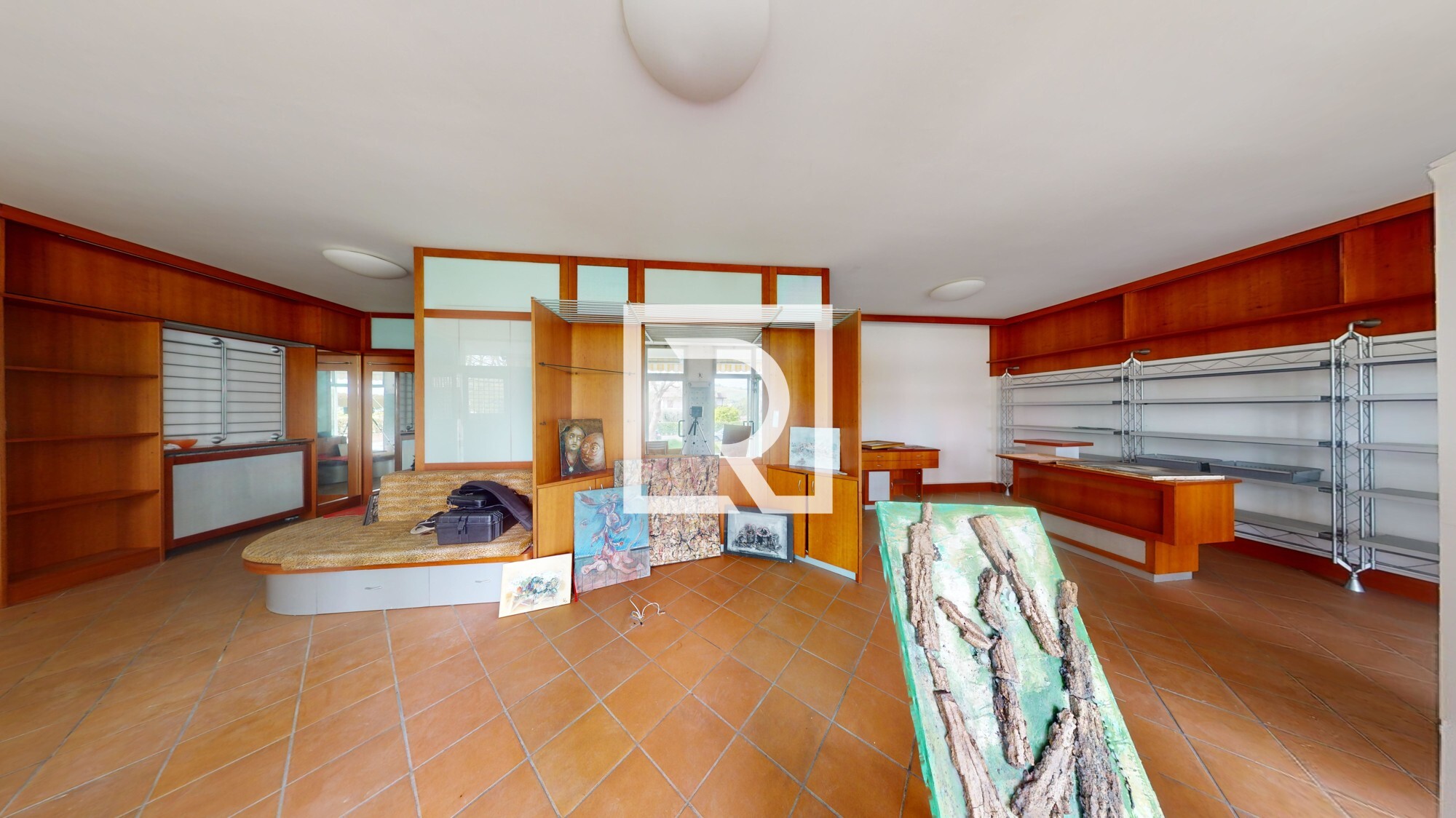 Locale-commerciale-su-viale-Marconi-04112024_183847
