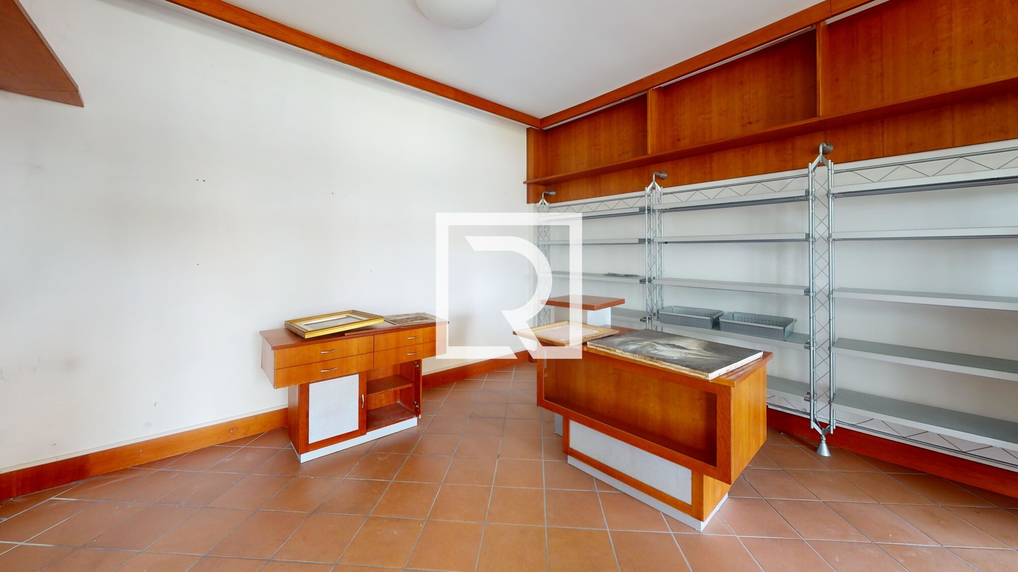 Locale-commerciale-su-viale-Marconi-Kitchen