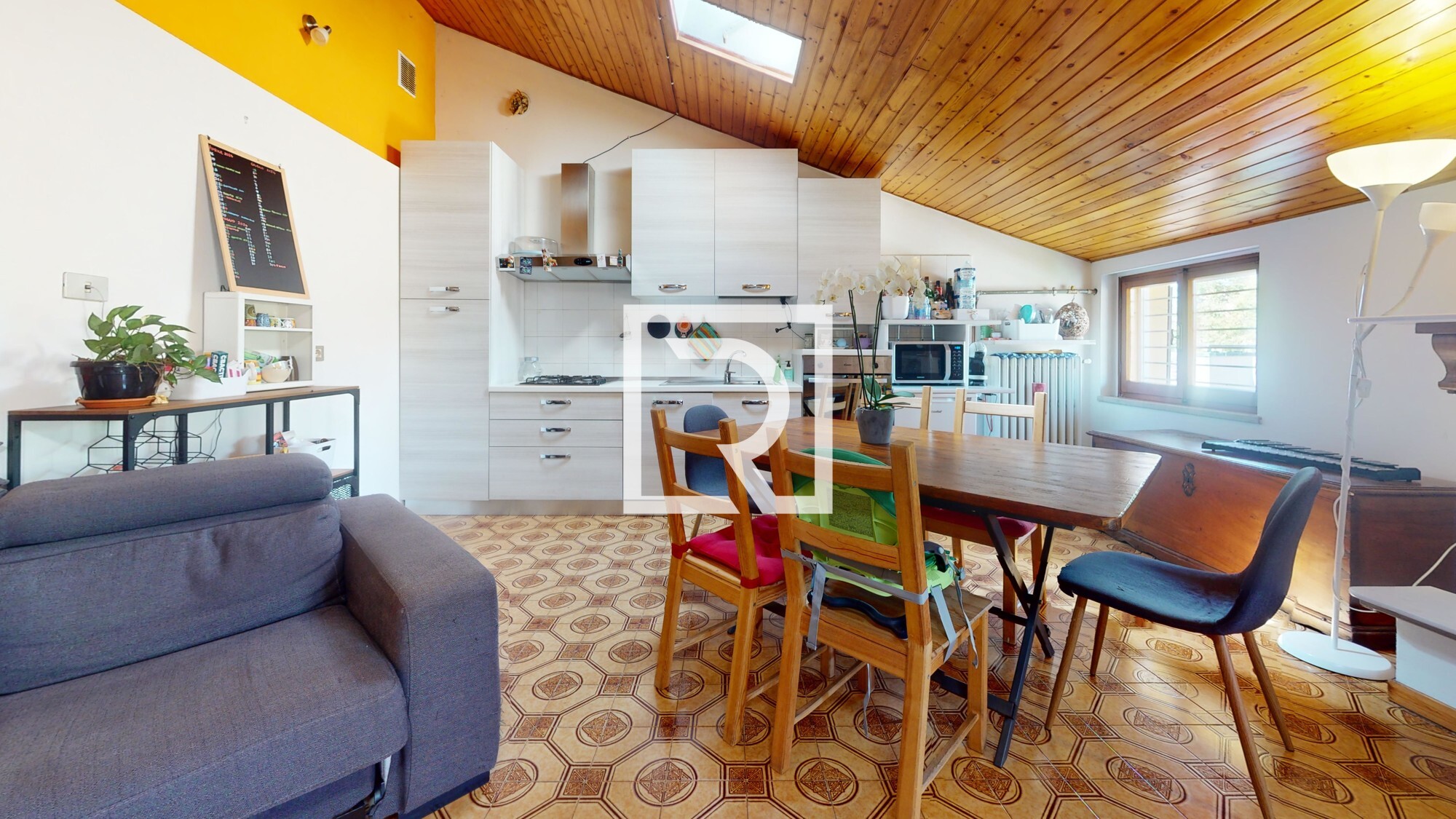 TRILOCALE-IN-CENTRO-STORICO-Kitchen