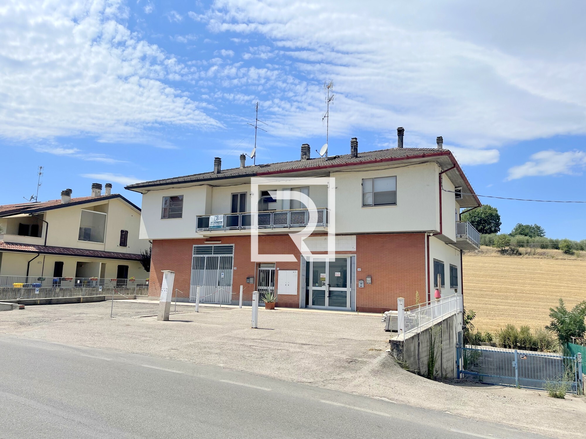 ESTERNO (1)