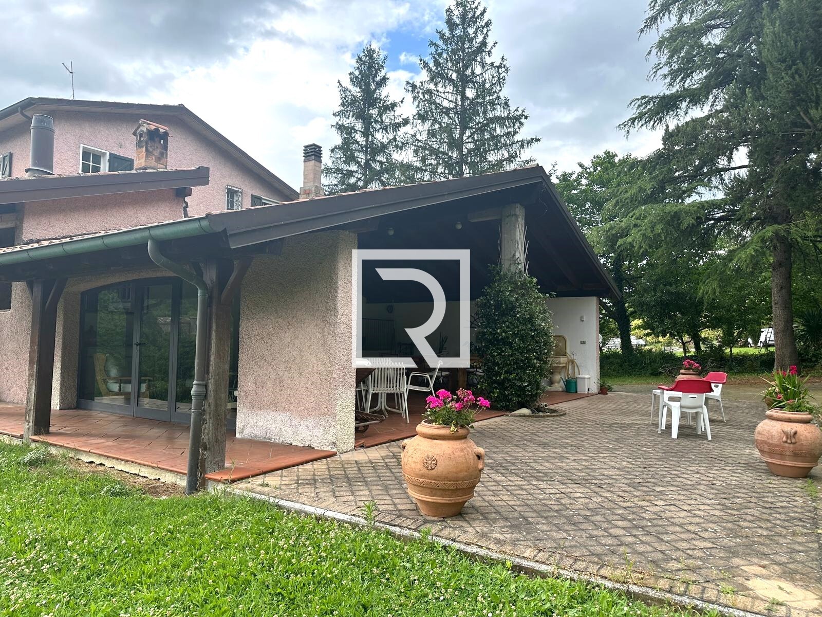 WhatsApp Image 2024-06-13 at 12.49.38 (1)