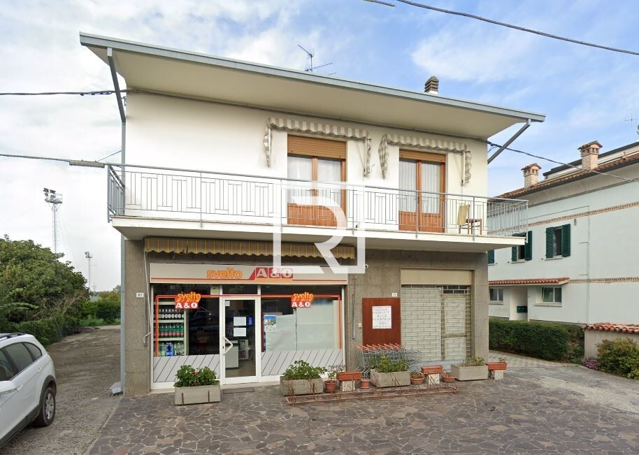ESTERNO