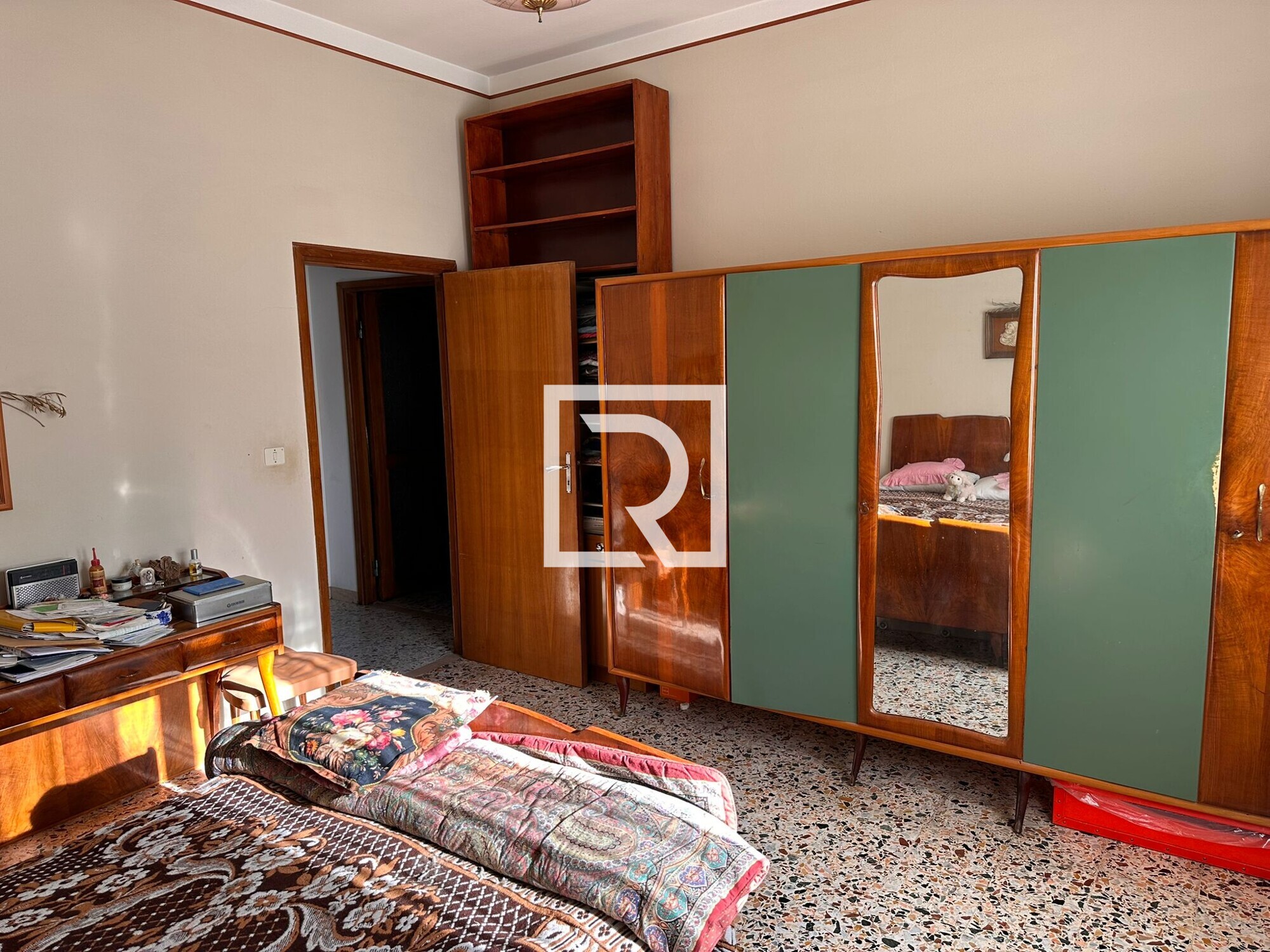 b4e2cd27-abed-4174-8f8a-058f7e09e9d9