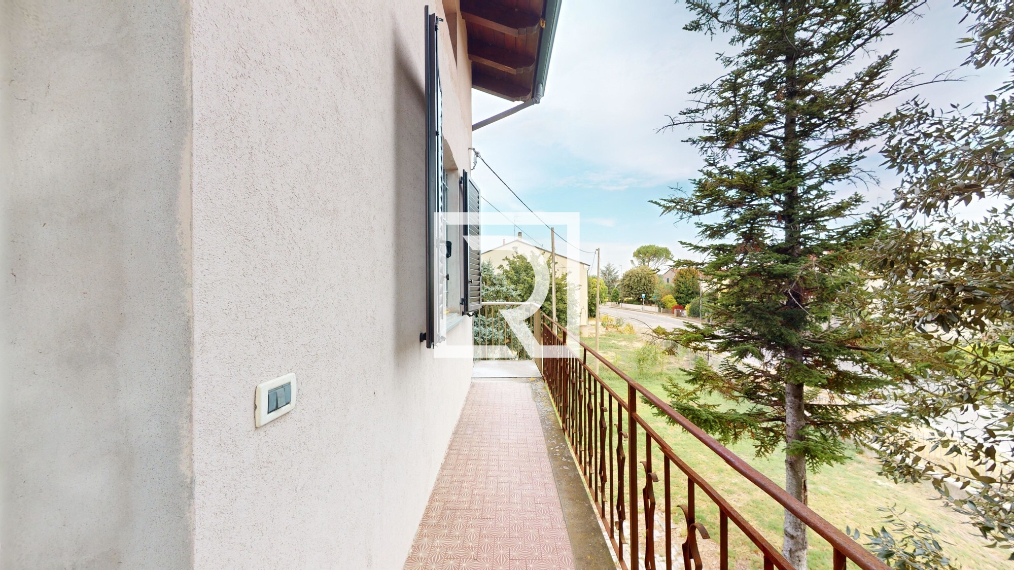 trilocale-indipendente-piano-primo-07232024_175544