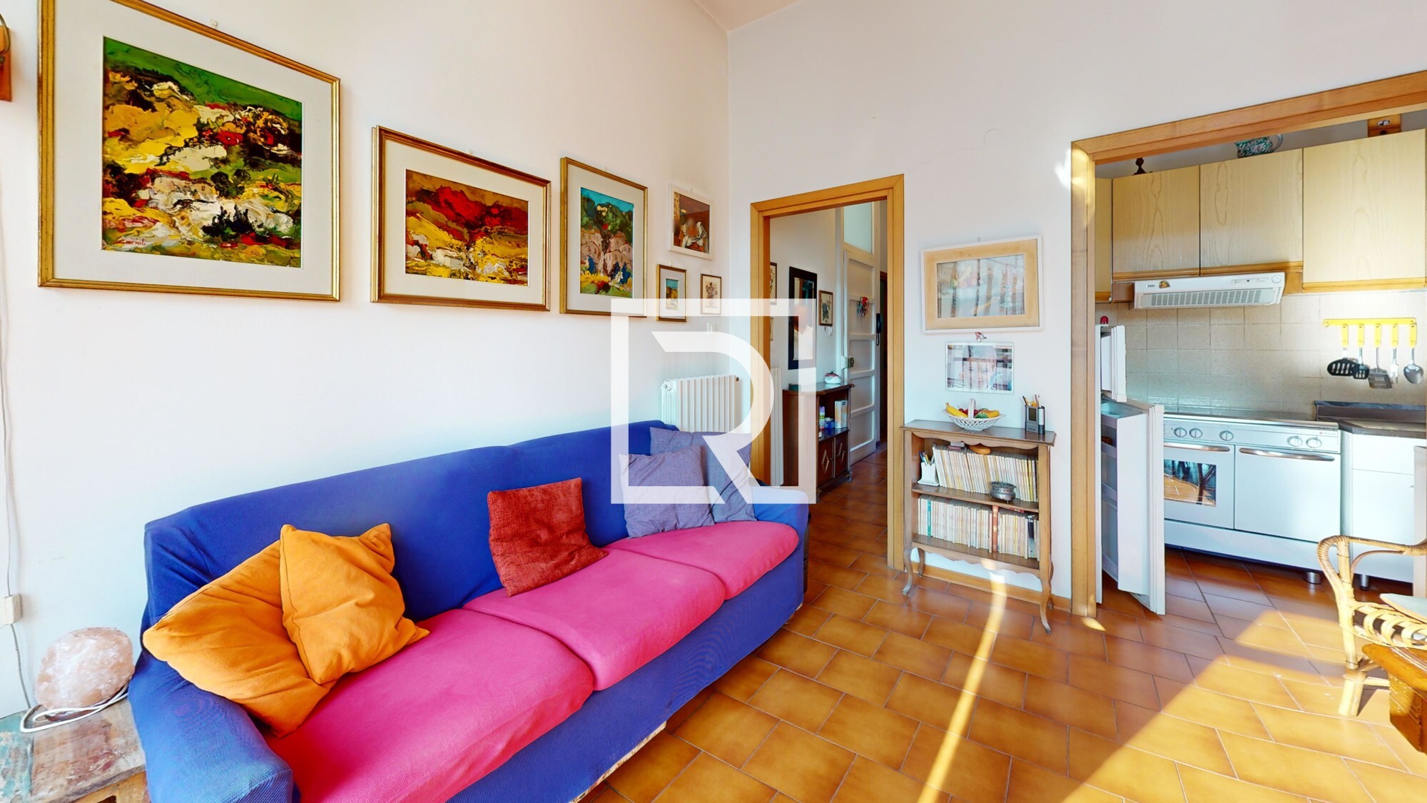trilocale-con-cantina-e-garage-Living-Room