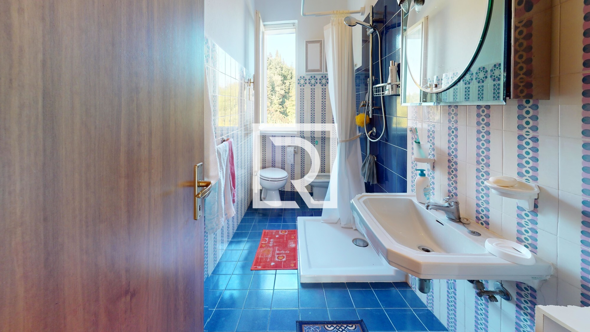 trilocale-con-cantina-e-garage-Bathroom