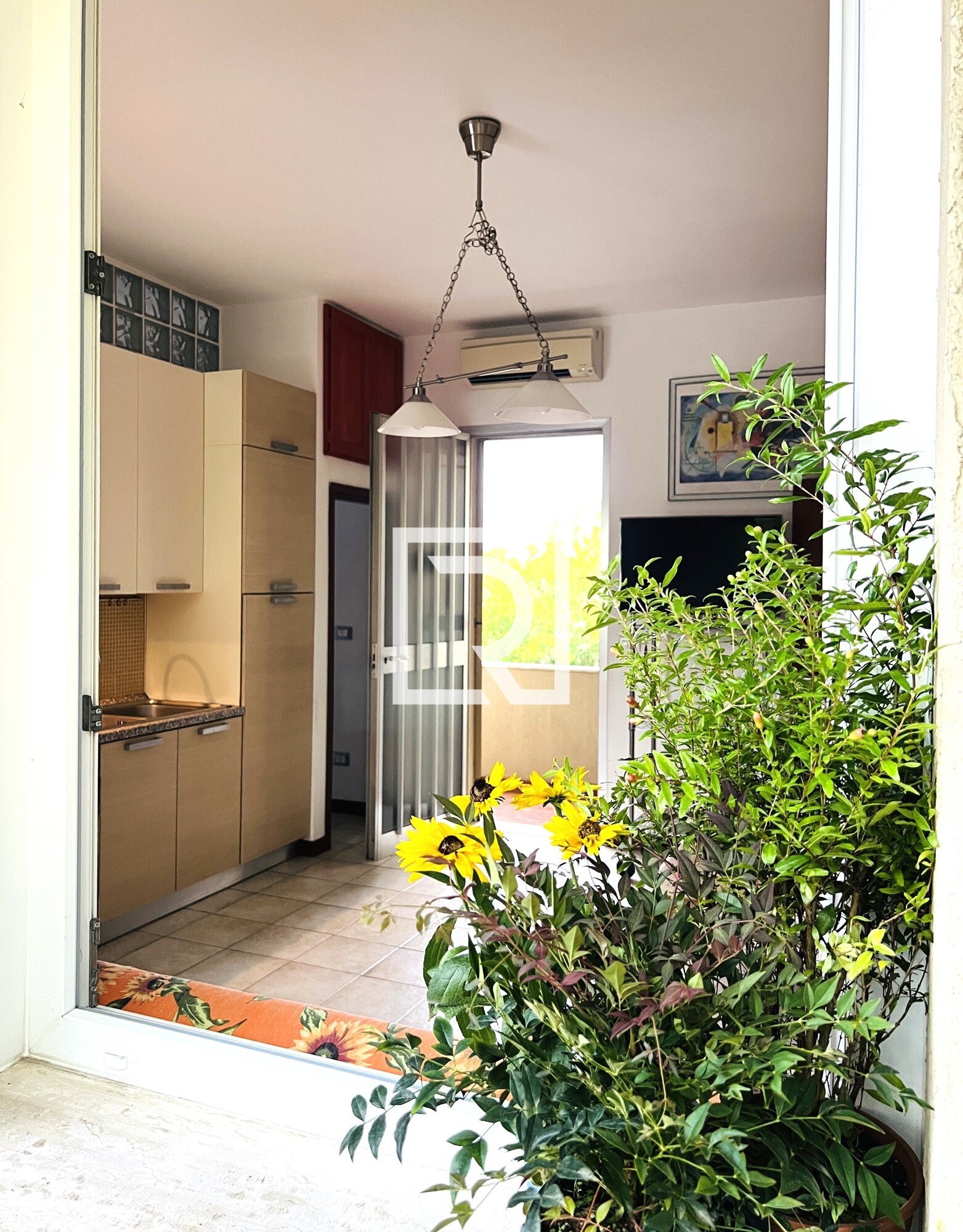 SOGGIORNO CON CUCINA