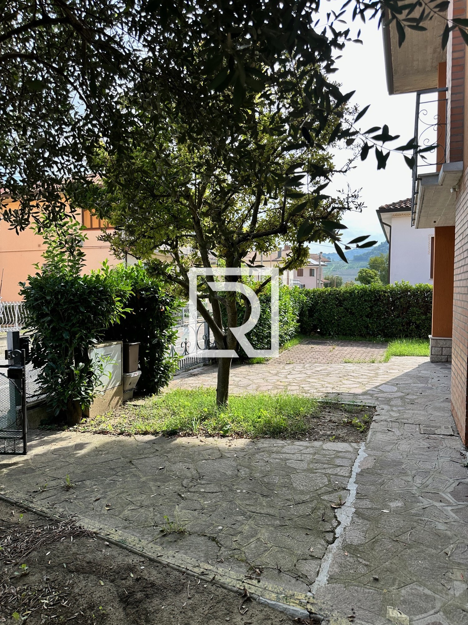 FOTO esterno 2