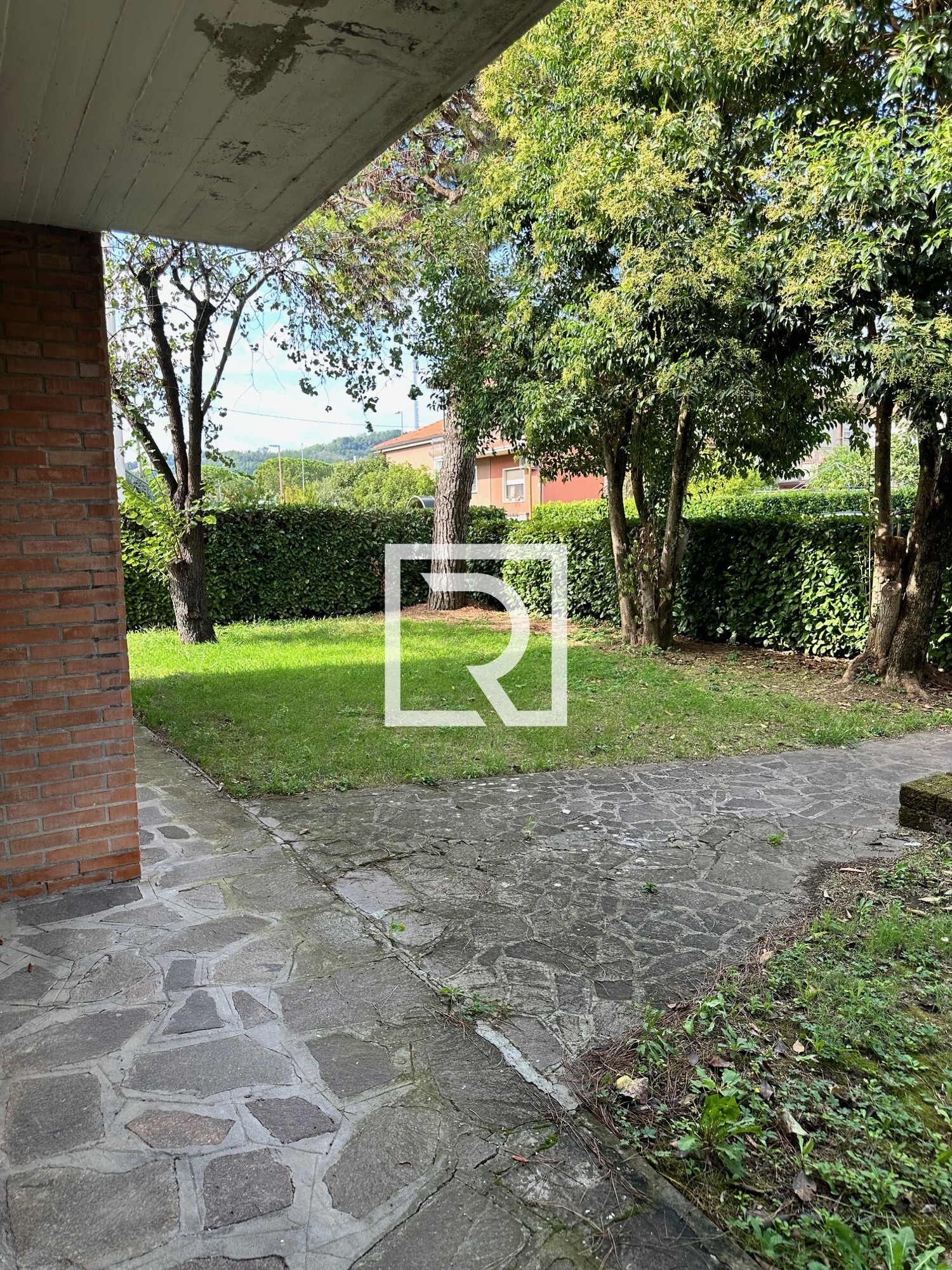 FOTO esterno 1