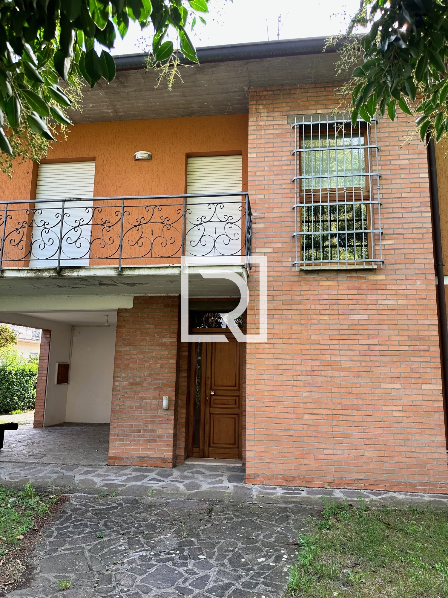 FOTO fronte 1
