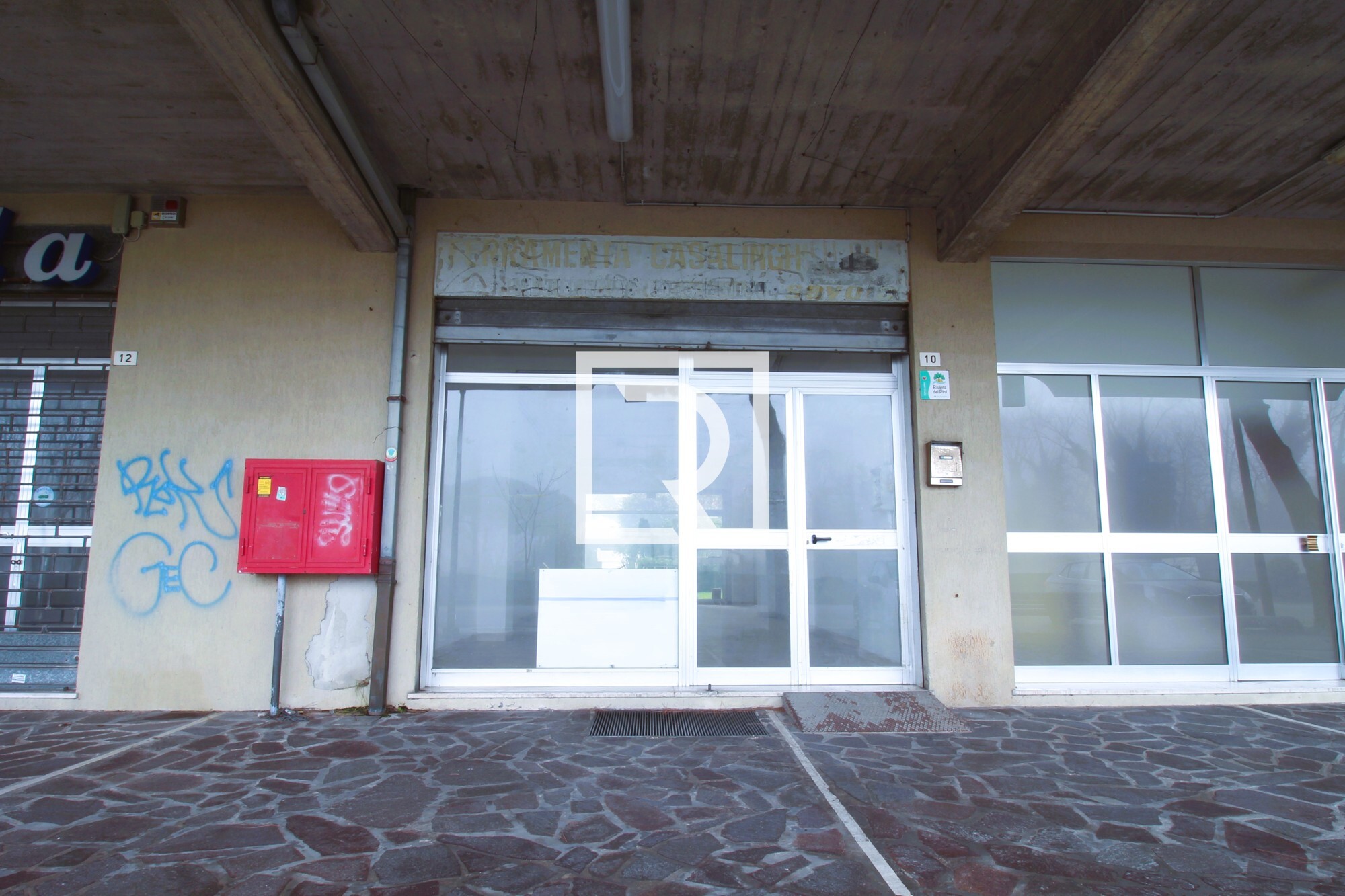 INGRESSO SU STRADA 1
