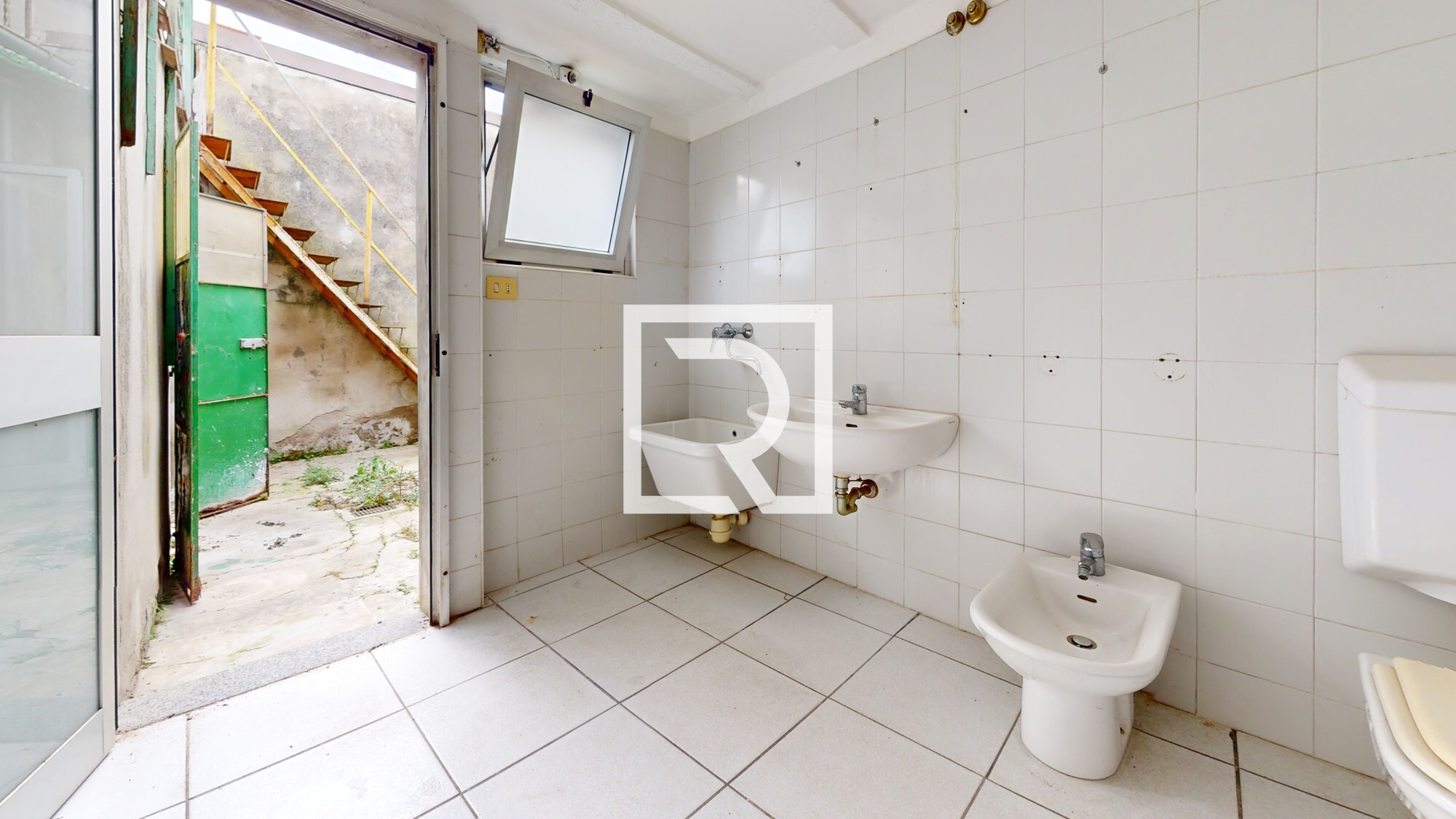 Bathroom (14)