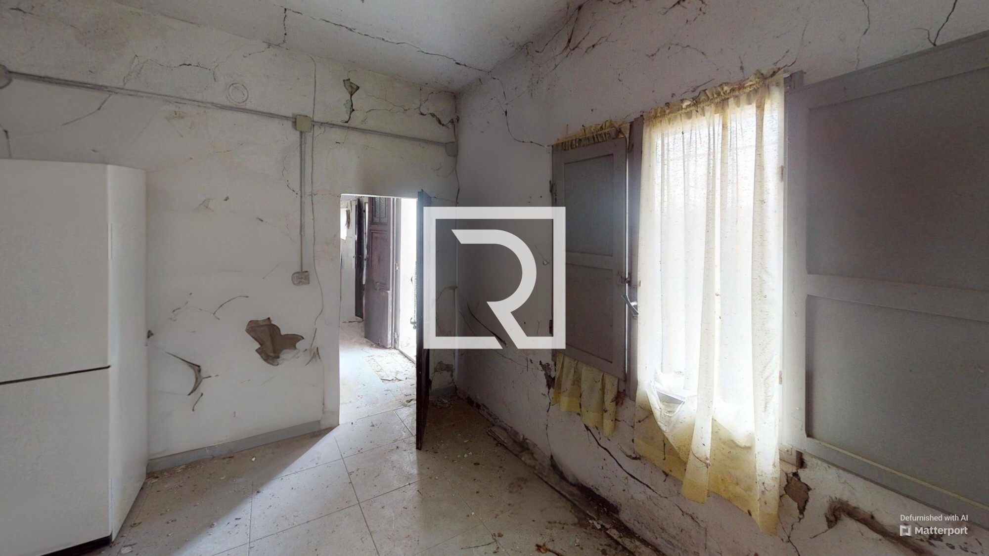 Via-Roncona-Bedroom-Defurnished 1