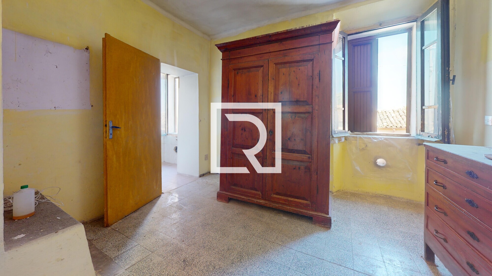 Via-Roma-Bedroom