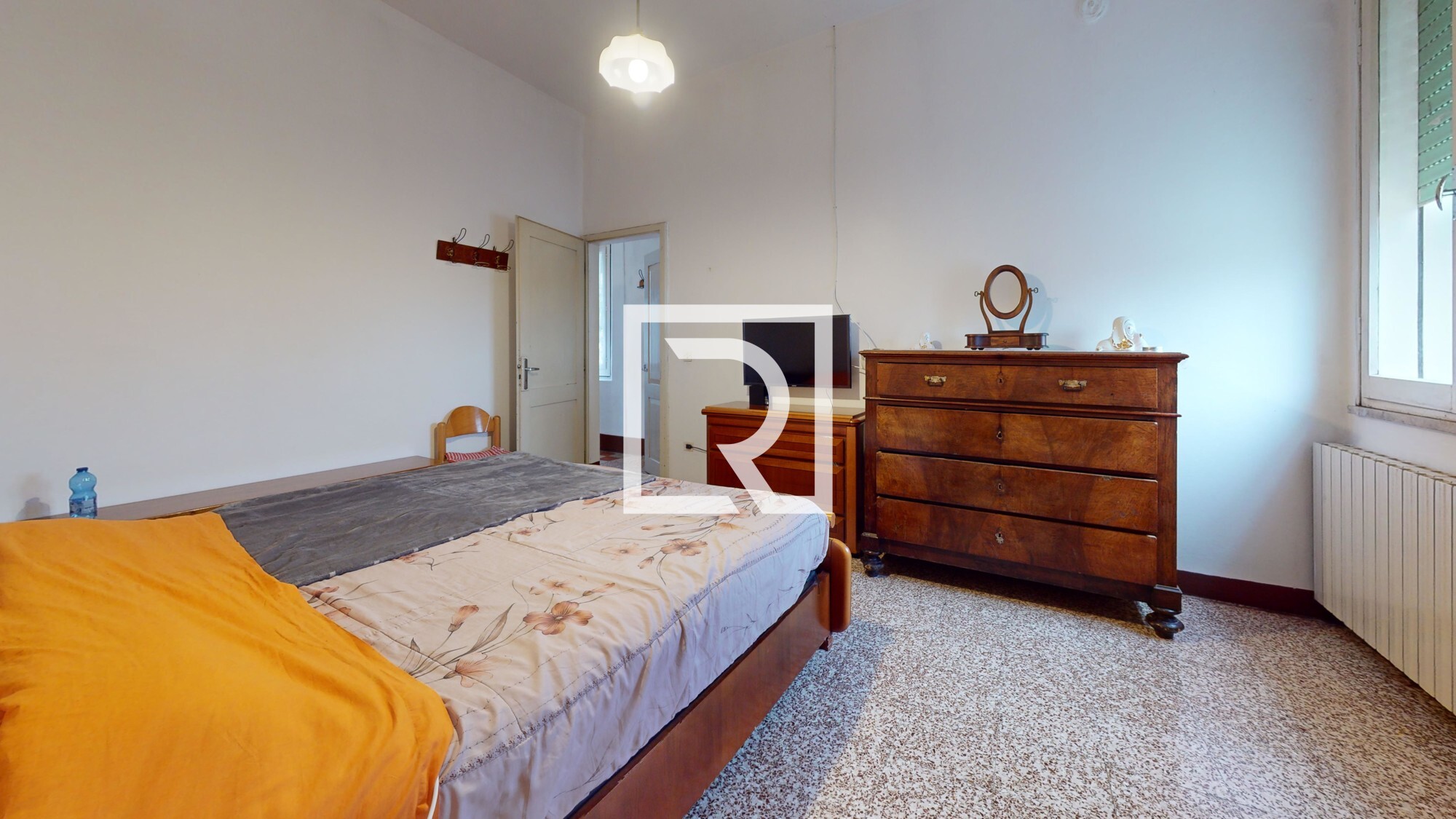casa-indipendente-con-giadino-e-terreno-Bedroom 1