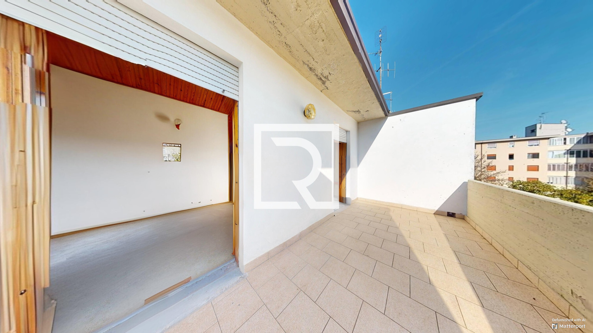 Balcone_defurnished (1)