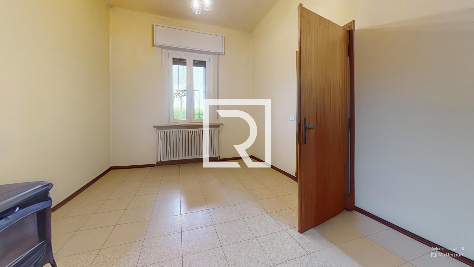 Via-Del-Canale-153-Living-Room-Defurnished