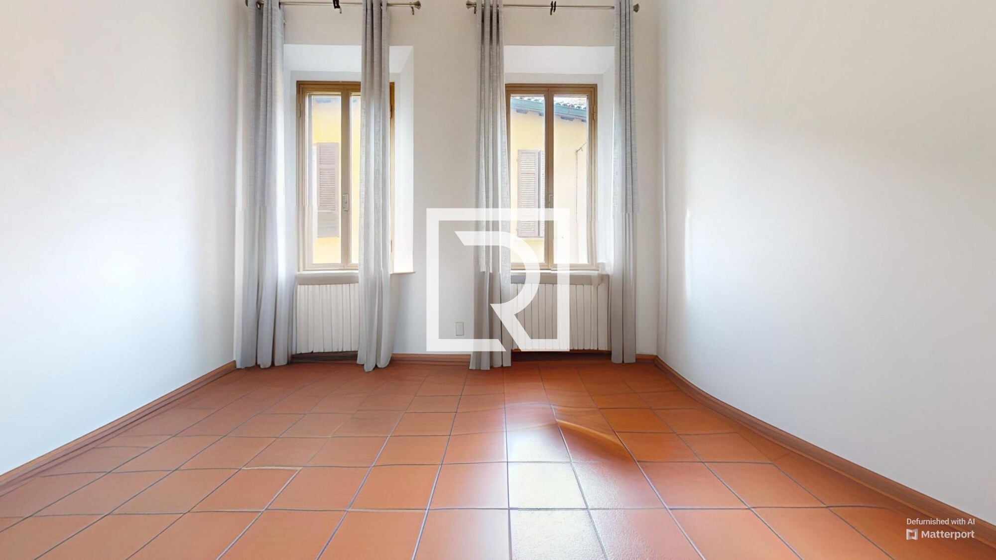 Quadrilocale-Via-Borghetto-Mozzo-2-Bedroom-Defurnished 3