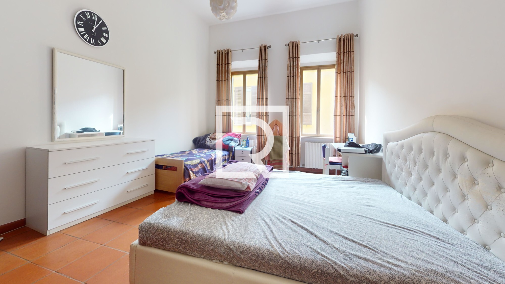 Quadrilocale-Via-Borghetto-Mozzo-2-Bedroom 3