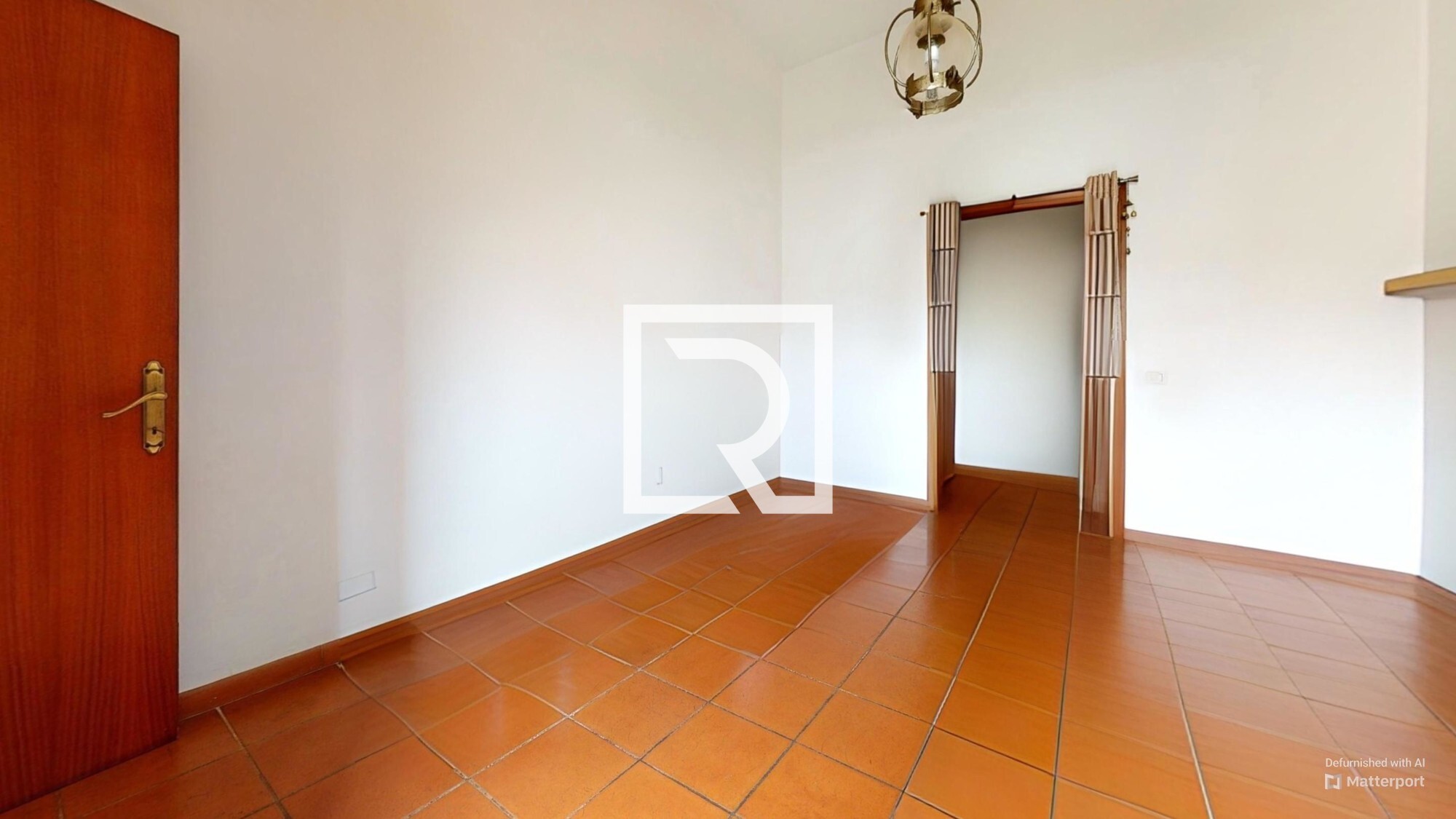 Quadrilocale-Via-Borghetto-Mozzo-2-Living-Room-Defurnished 2
